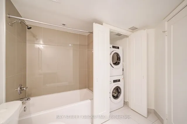 Additional property image - 7 Mabelle Ave Unit 2703