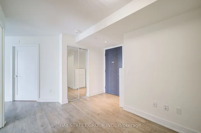 Additional property image - 7 Mabelle Ave Unit 2703
