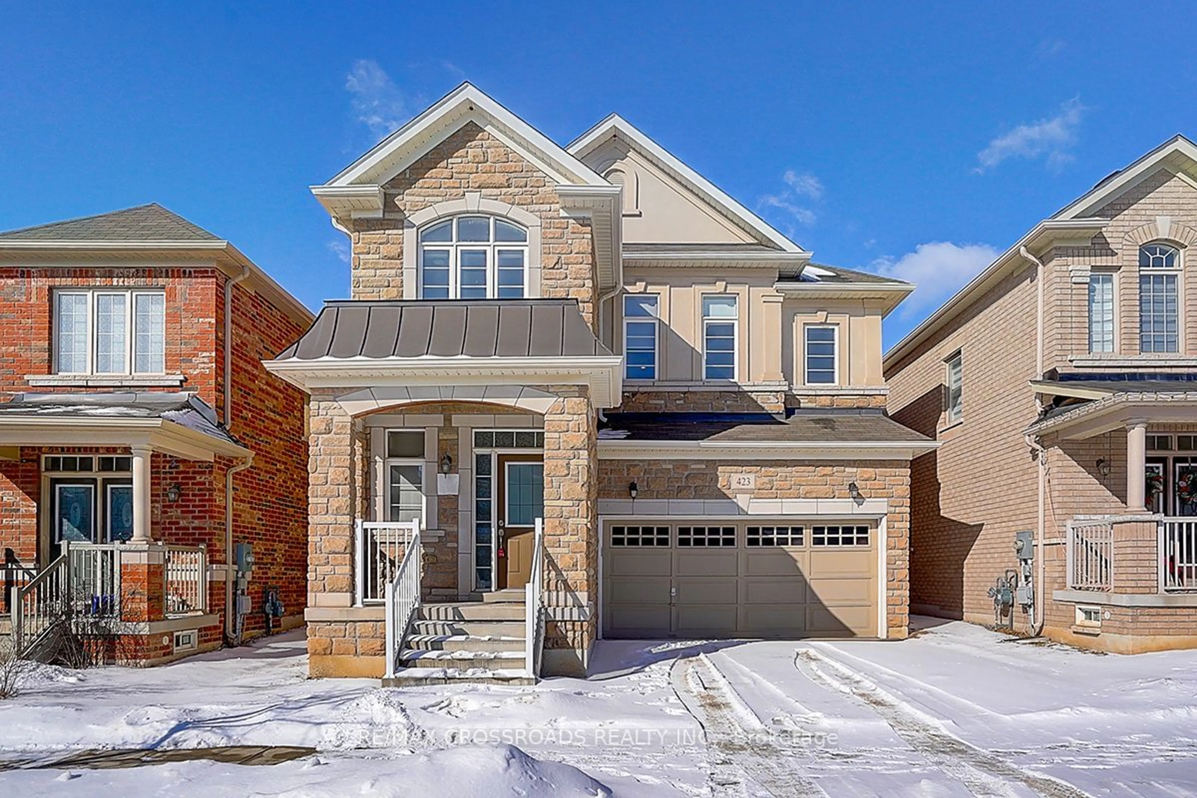 Home with brick exterior material, street for 423 Grindstone Tr, Oakville Ontario L6H 0S1