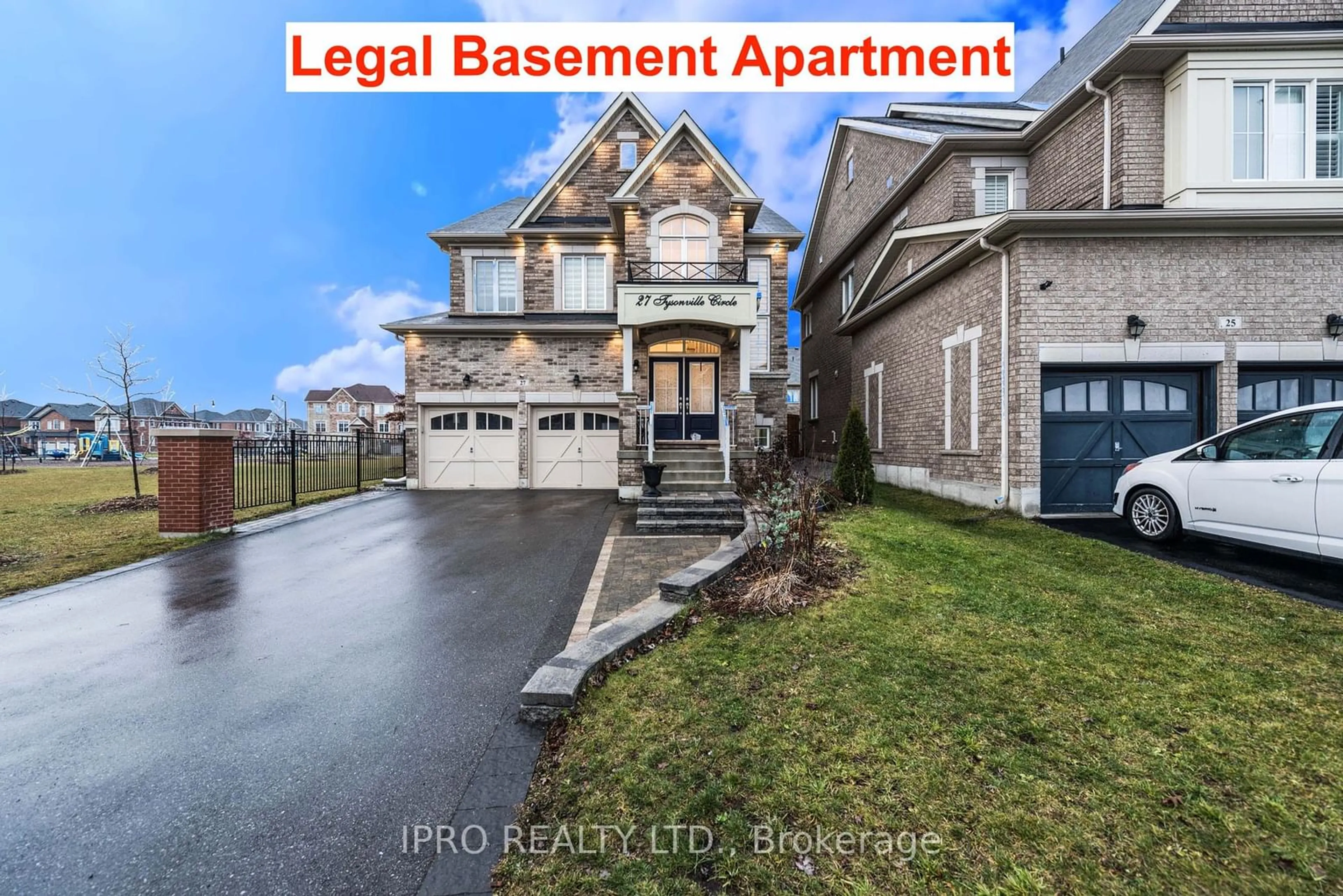 A pic from outside/outdoor area/front of a property/back of a property/a pic from drone, street for 27 Tysonville Circ, Brampton Ontario L7A 4A6