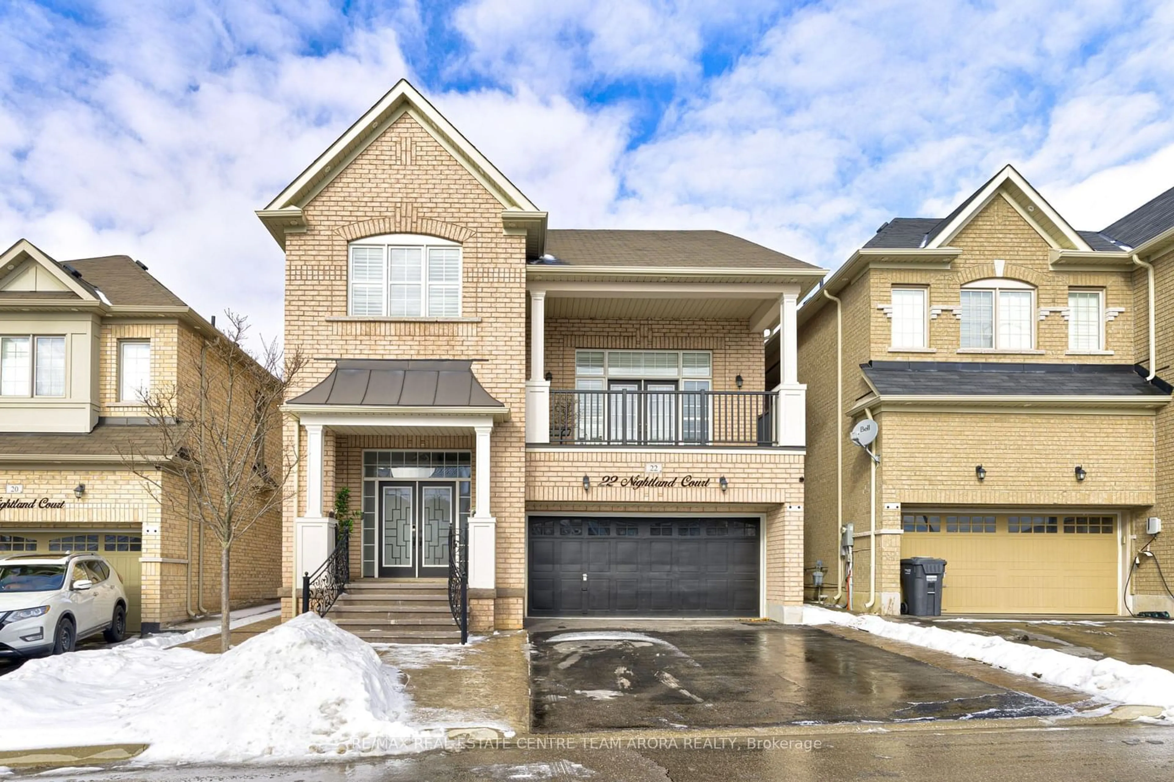 Home with brick exterior material, street for 22 Nightland Crt, Brampton Ontario L6Y 0Z1