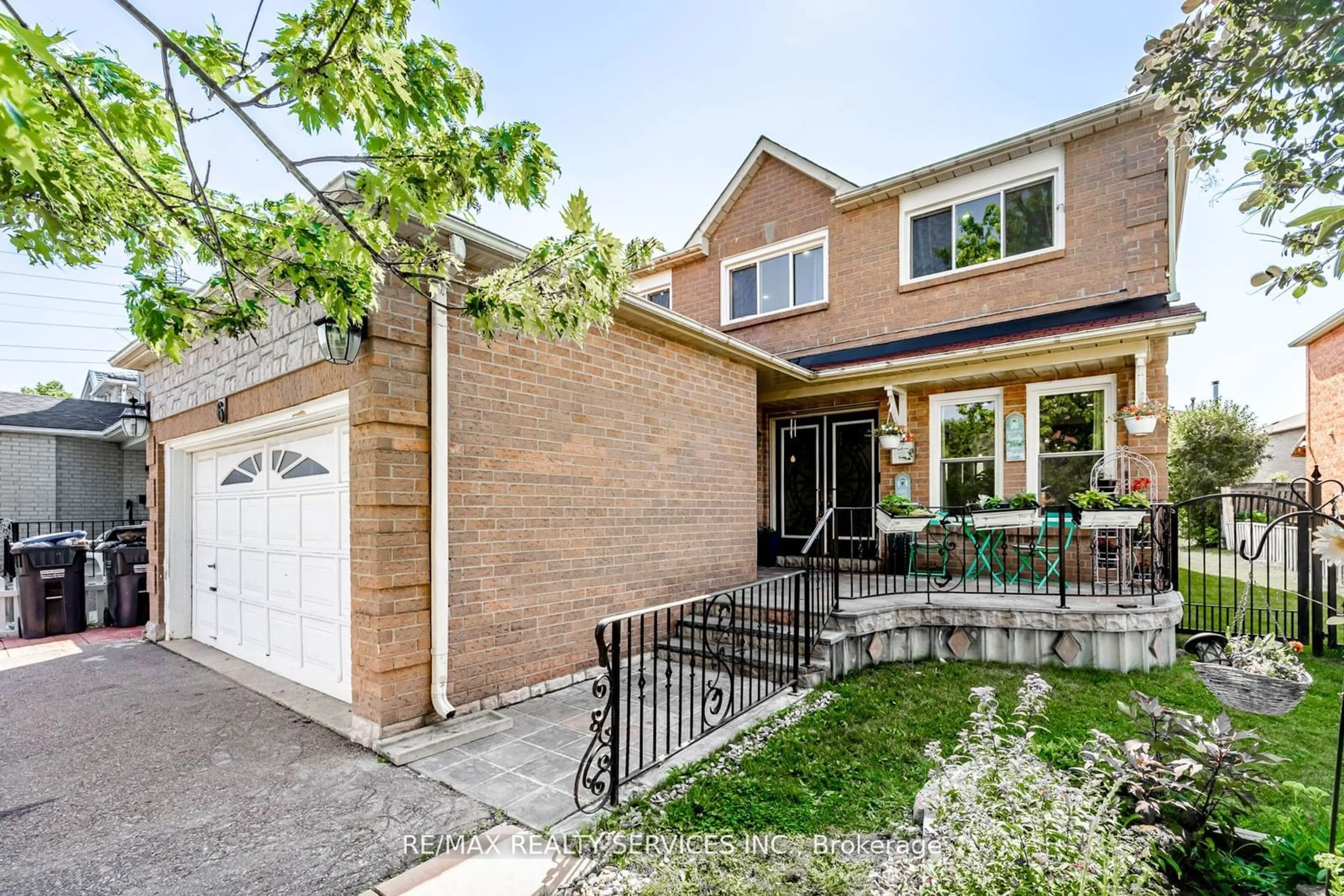 Home with brick exterior material, street for 6 Songsparrow Dr, Brampton Ontario L6Y 4A2