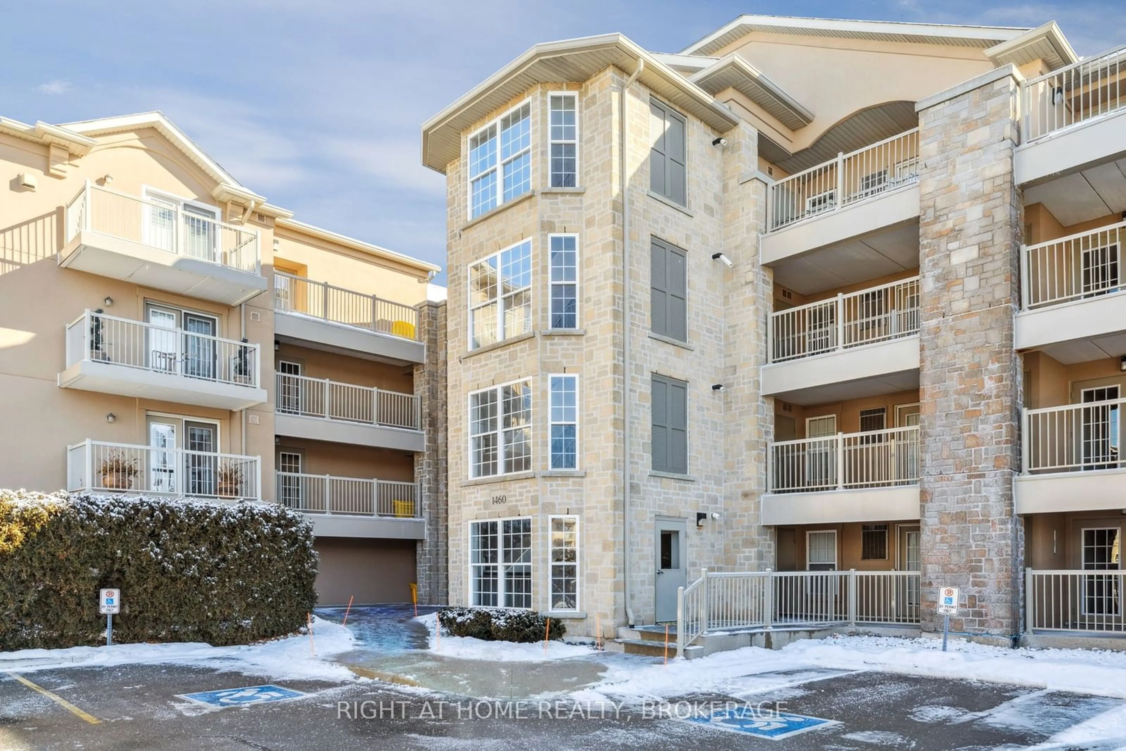 Unknown for 1460 Bishops Gate #202, Oakville Ontario L6M 4N5