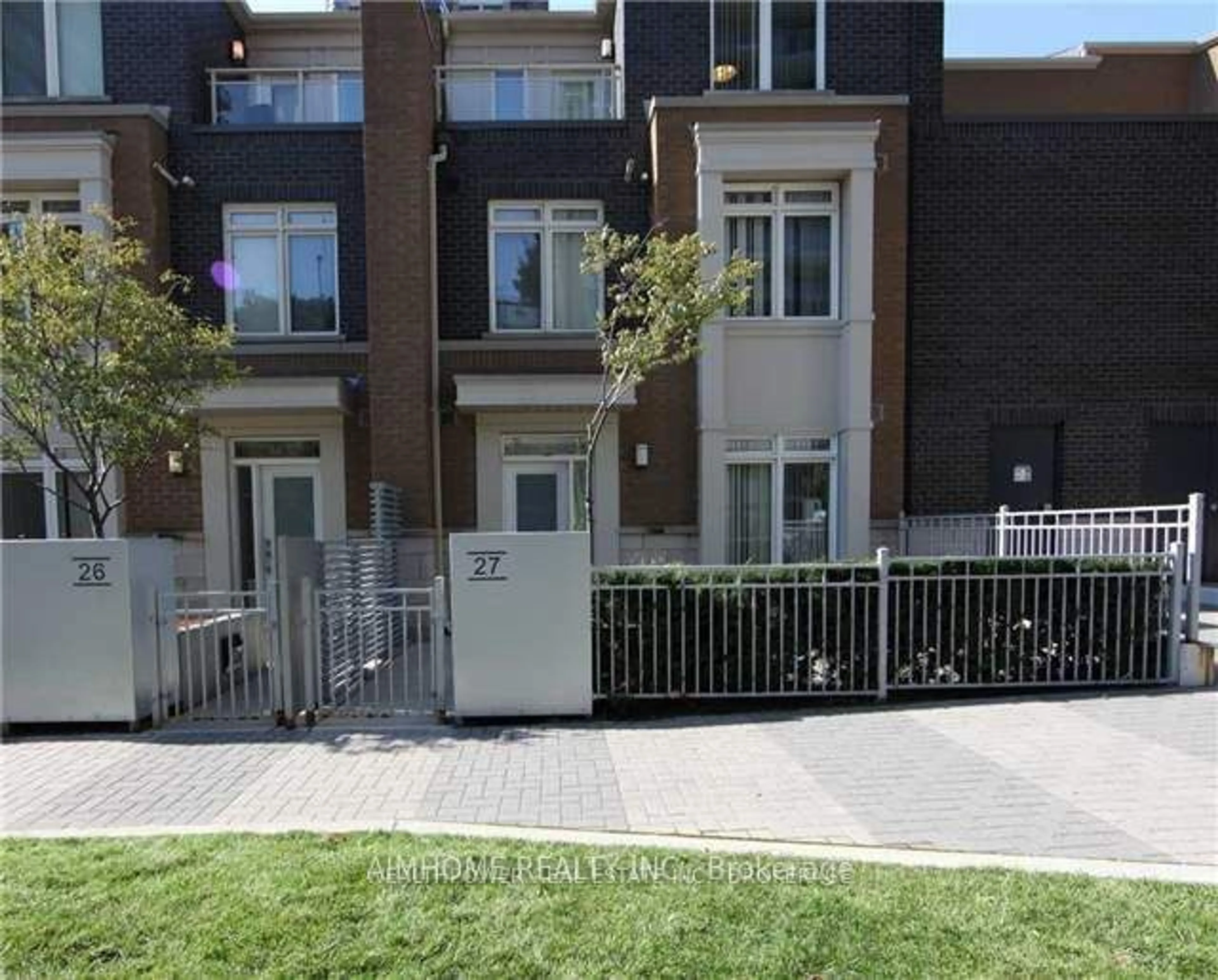 A pic from outside/outdoor area/front of a property/back of a property/a pic from drone, street for 370 Square One Dr #27, Mississauga Ontario L5B 0E6