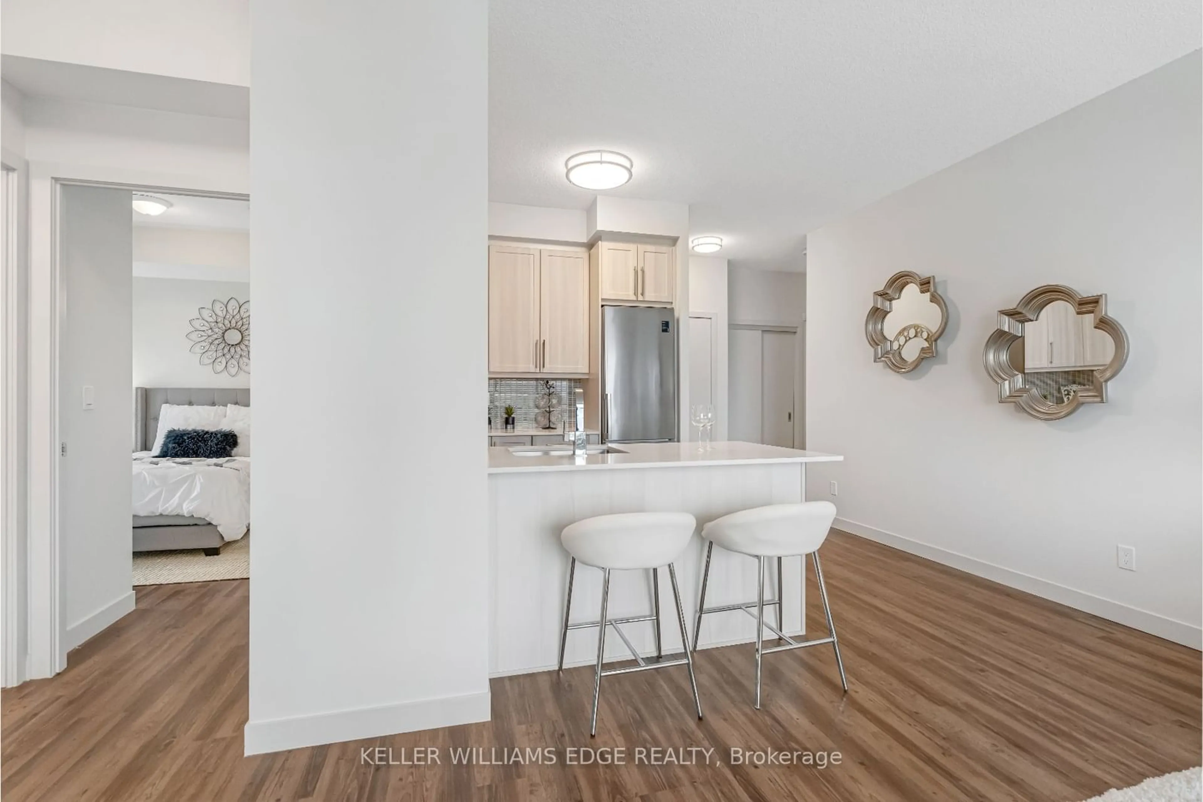 Open concept kitchen, unknown for 2081 Fairview St #1406, Burlington Ontario L7R 0E4