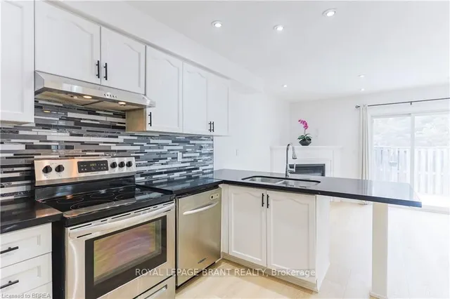Additional property image - 2871 DARIEN Rd Unit 38