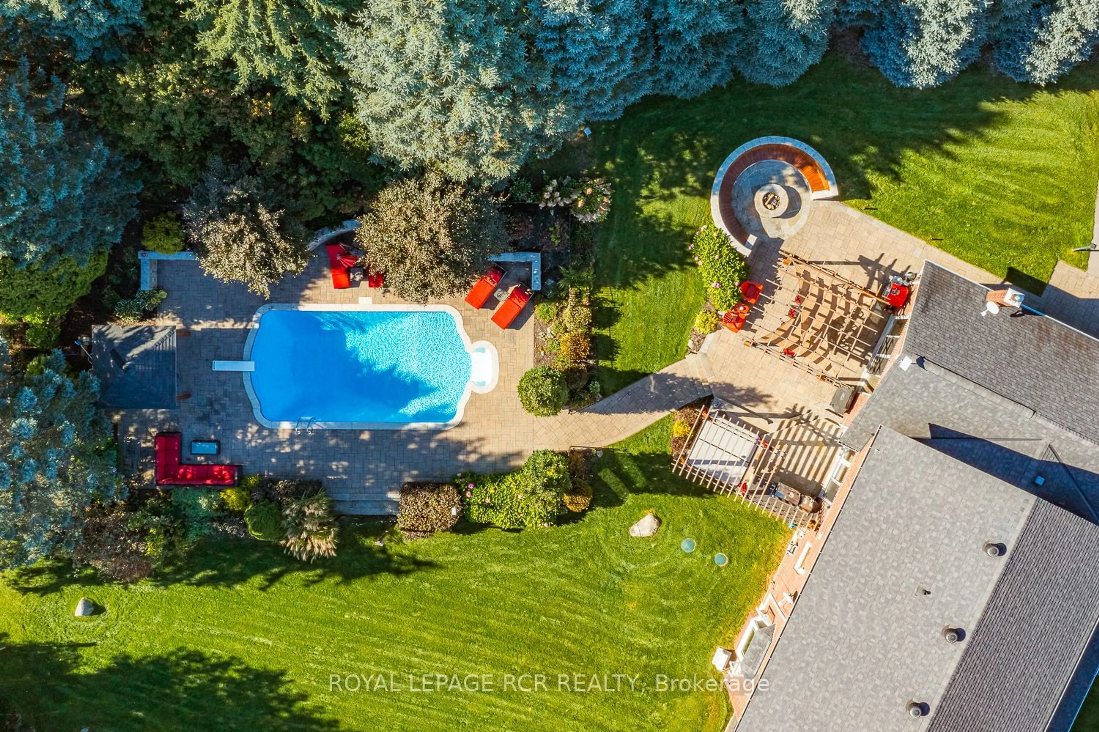 A pic from outside/outdoor area/front of a property/back of a property/a pic from drone, street for 17882 Horseshoe Hill Rd, Caledon Ontario L7K 2B1