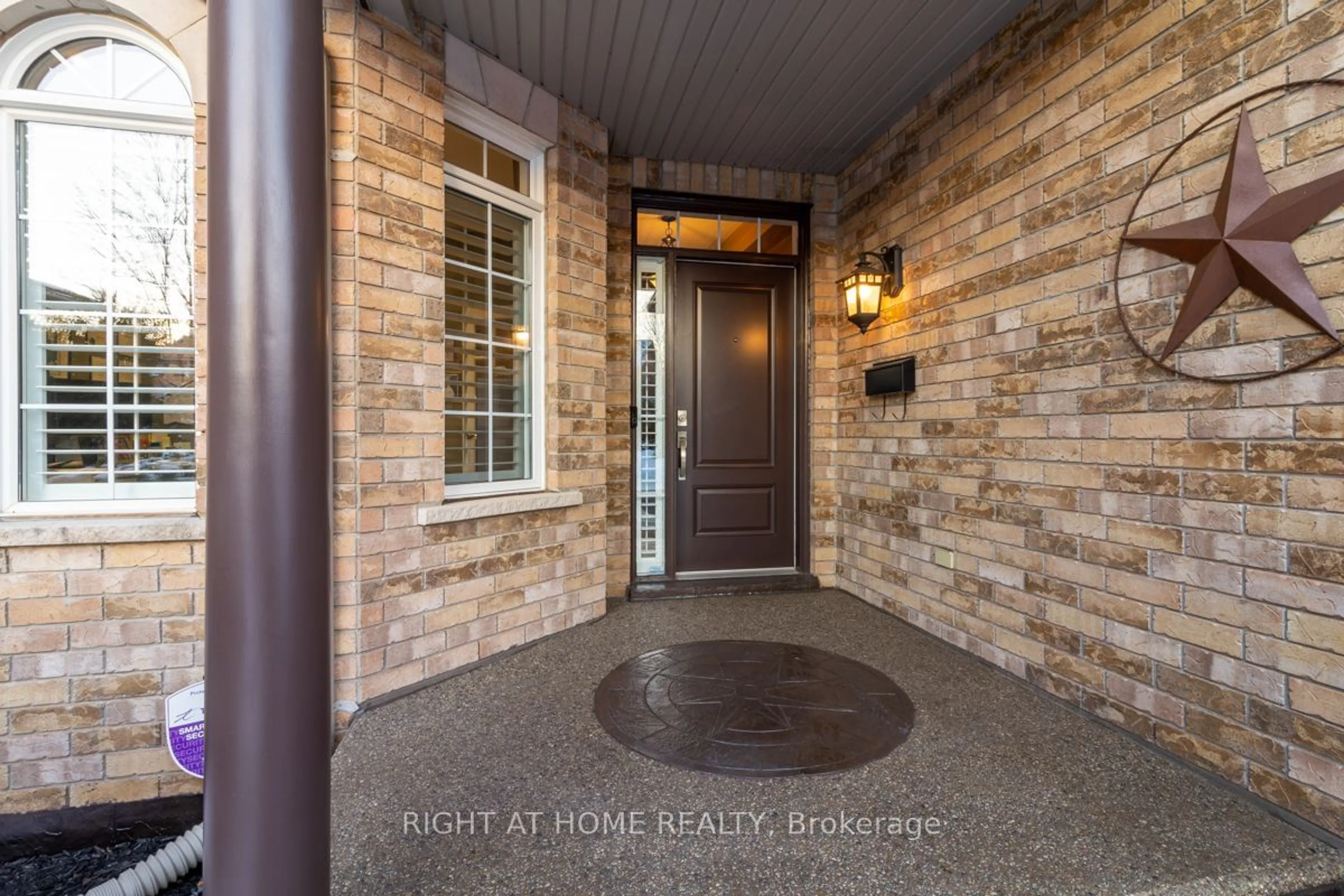 Indoor entryway for 2197 Whitecliffe Way, Oakville Ontario L6M 4W2