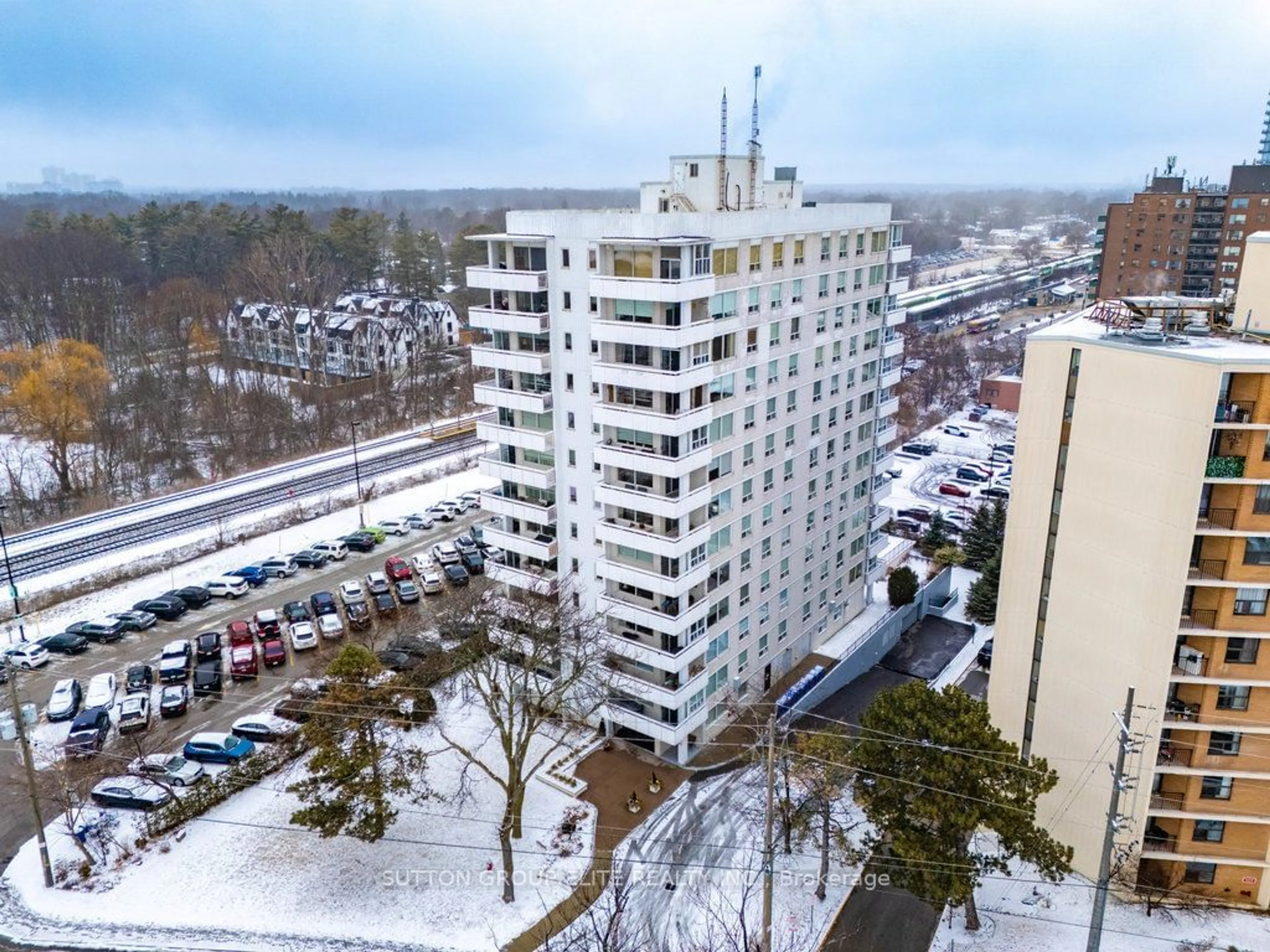 A pic from outside/outdoor area/front of a property/back of a property/a pic from drone, city buildings view from balcony for 39 Stavebank Rd #704, Mississauga Ontario L5G 4V5