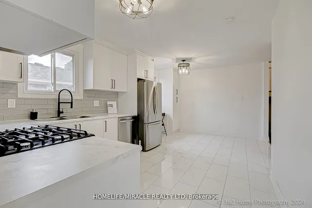 Additional image 18 of 581 Hayward Cres
