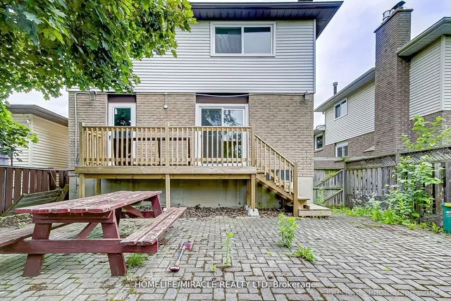 Primary image of 581 Hayward Cres