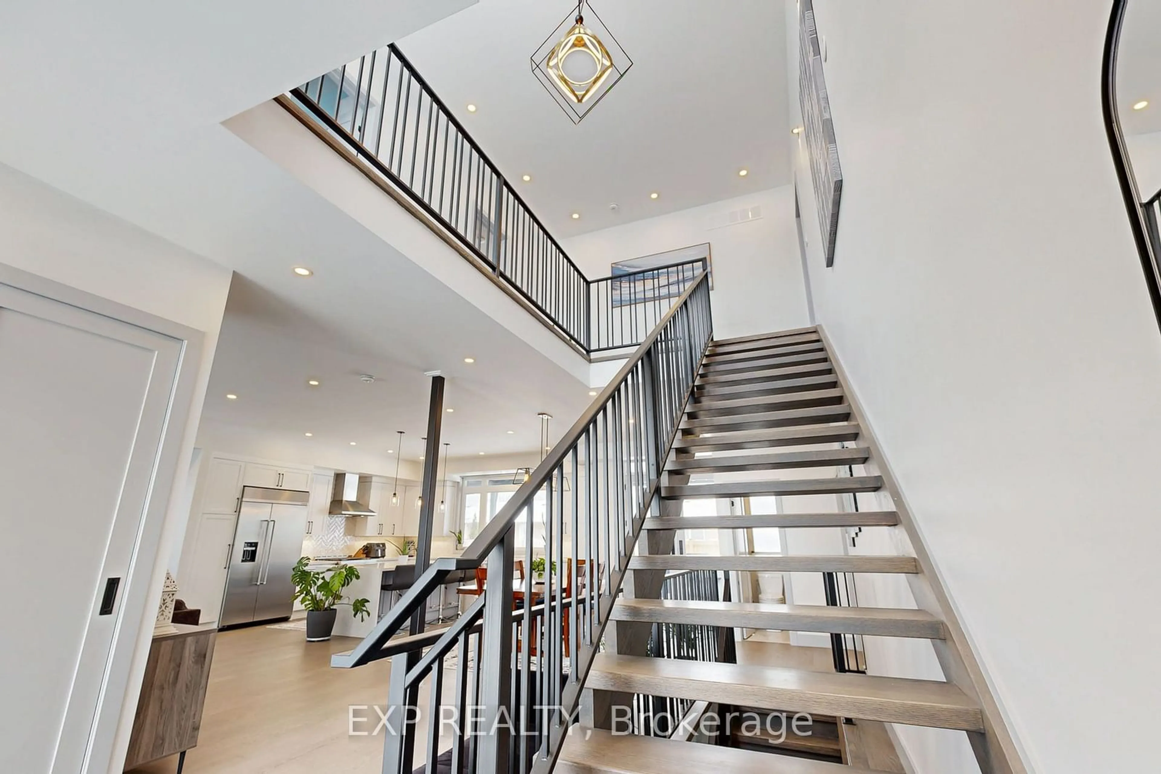 Stairs for 169 Euston Rd, Burlington Ontario L7L 4V7