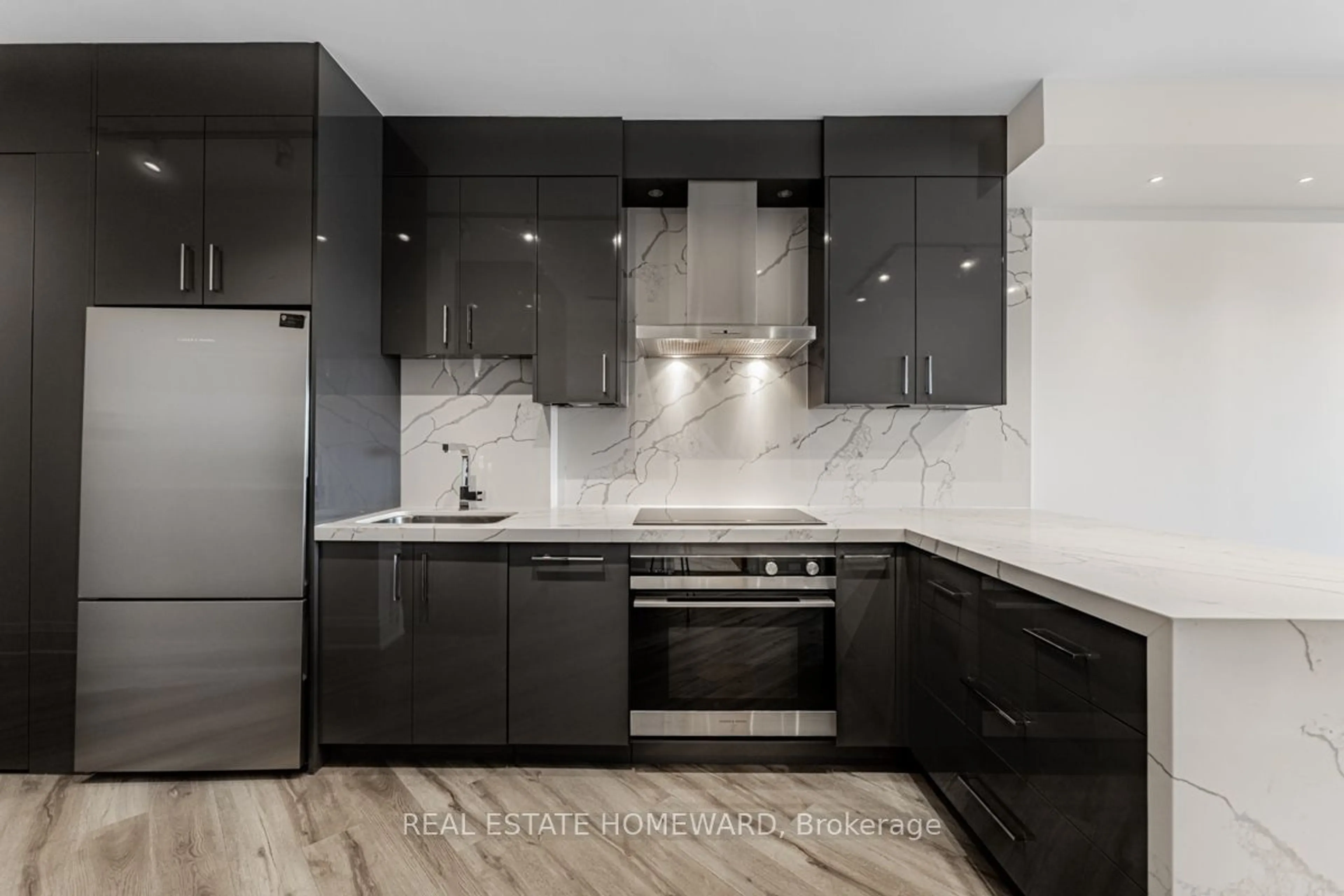 Contemporary kitchen, unknown for 165 Legion Rd #2734, Toronto Ontario M8Y 0A1