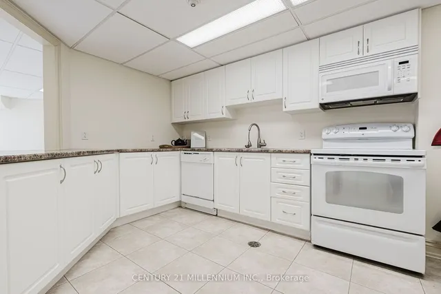 Additional property image - 1230 Marlborough Crt Unit 210