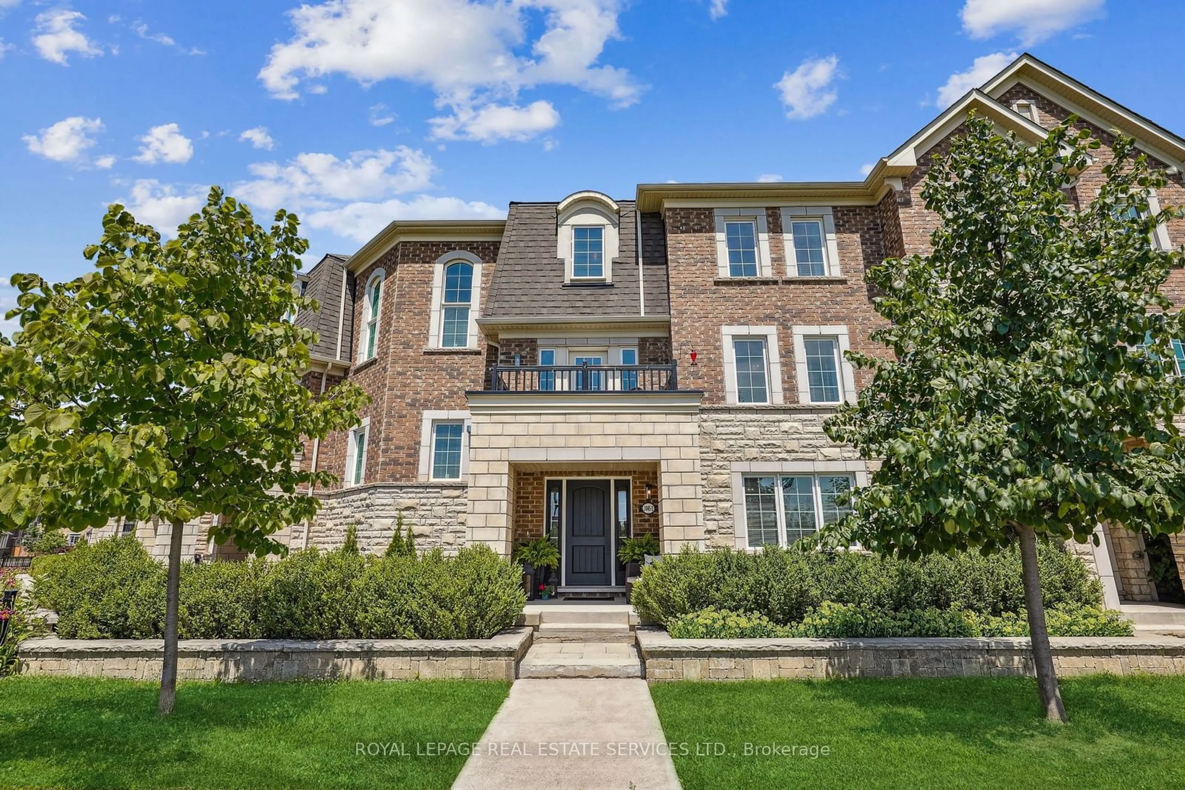 Home with brick exterior material, building for 3045 George Savage Ave #3, Oakville Ontario L6M 0Y8