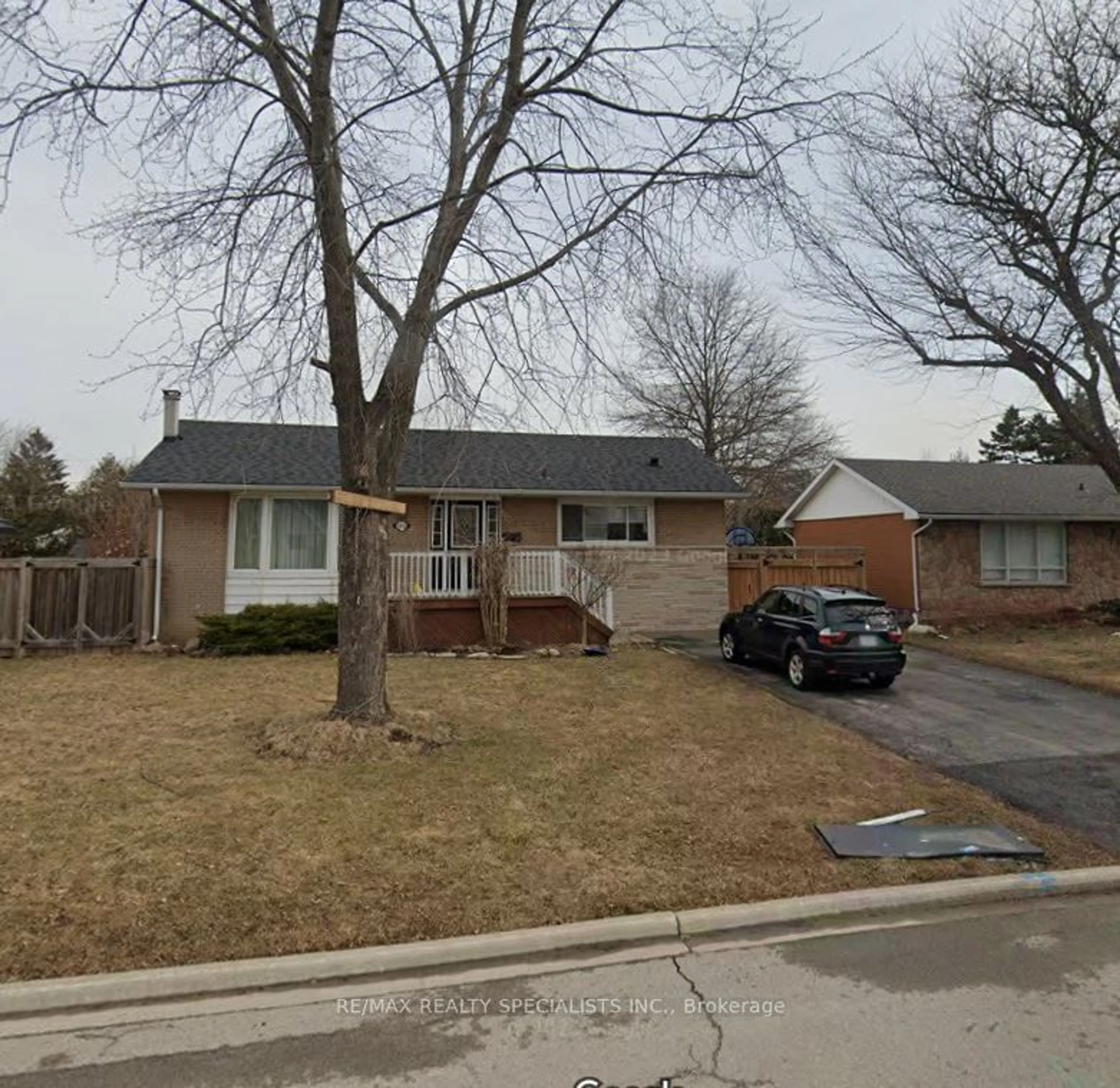 Home with brick exterior material, street for 363 Duncombe Dr, Burlington Ontario L7L 4M2