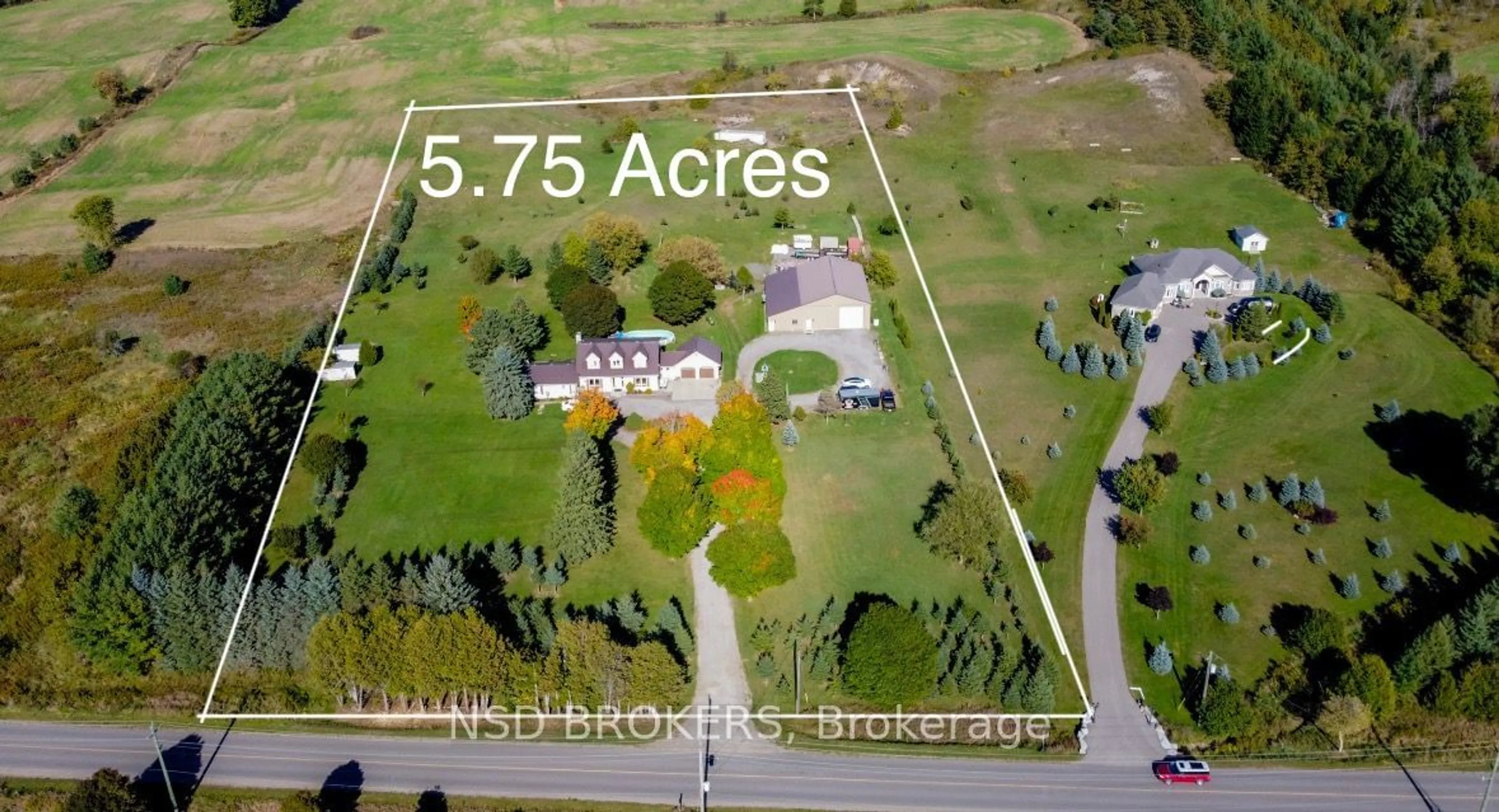 A pic from outside/outdoor area/front of a property/back of a property/a pic from drone, street for 20061 Willoughby Rd Rd, Caledon Ontario L7K 1W1