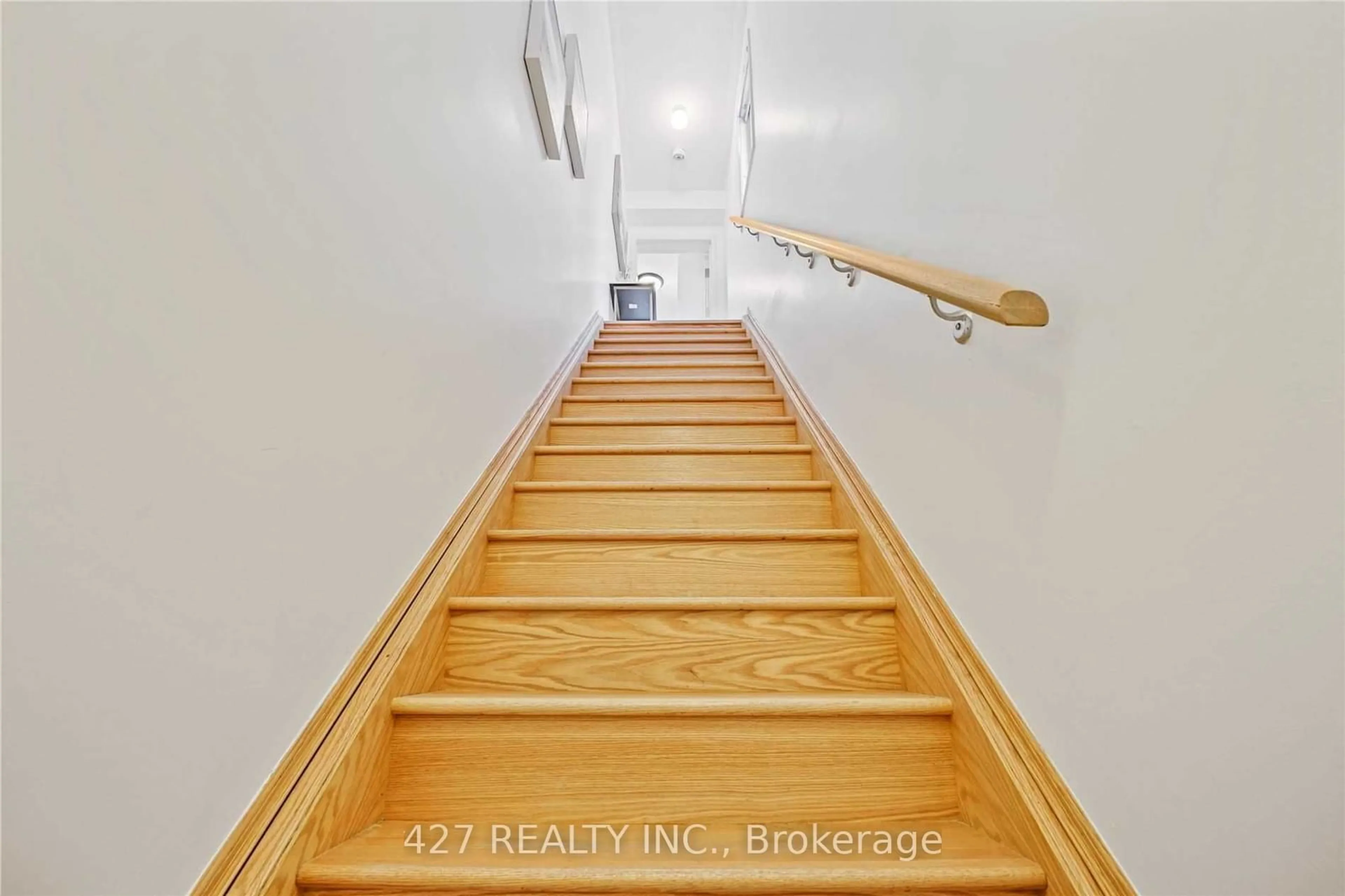 Stairs for 200 Veterans Dr #88, Brampton Ontario L7A 4S6