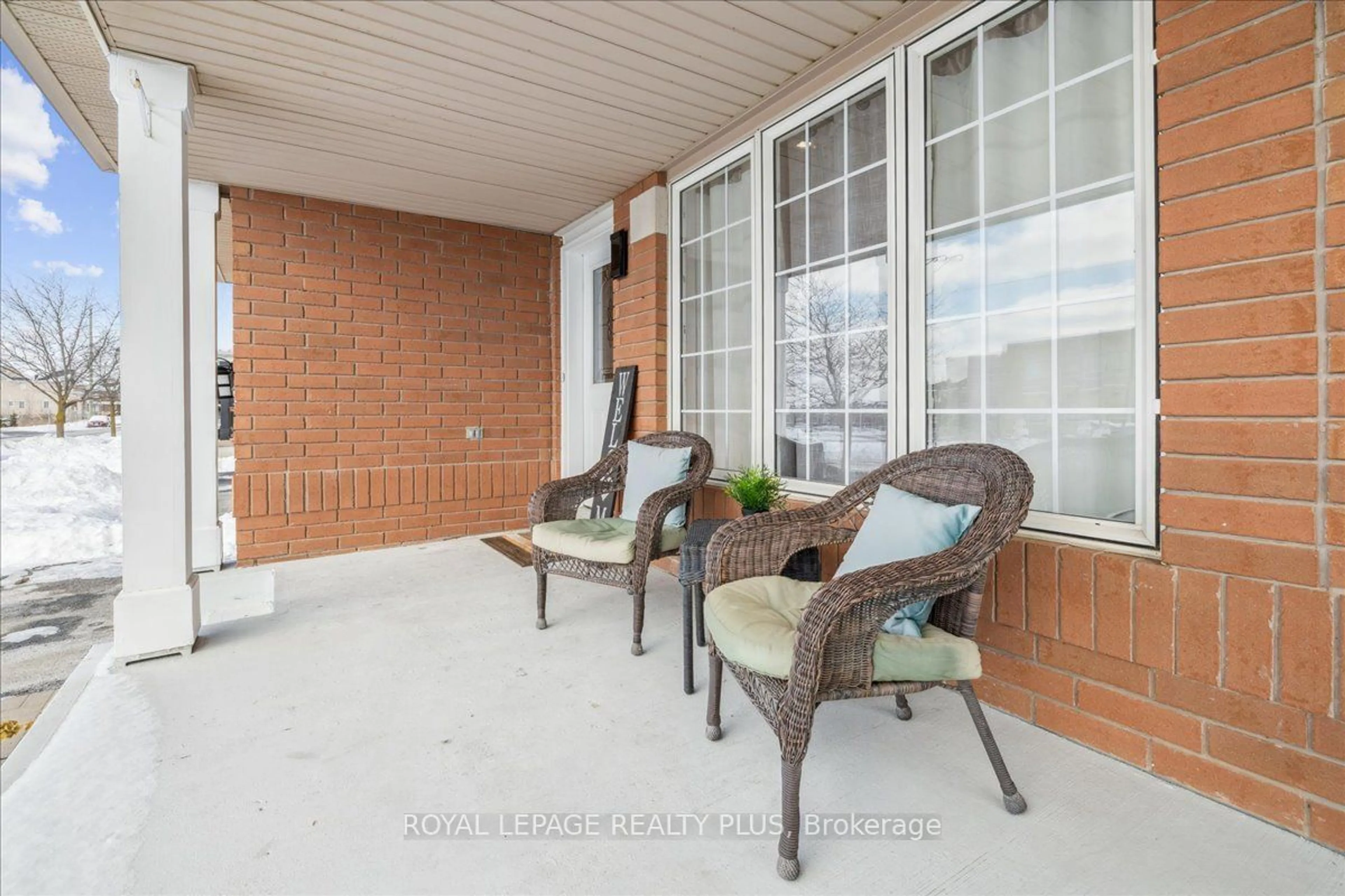 Patio, unknown for 487 Cedar Hedge Rd, Milton Ontario L9T 5K2