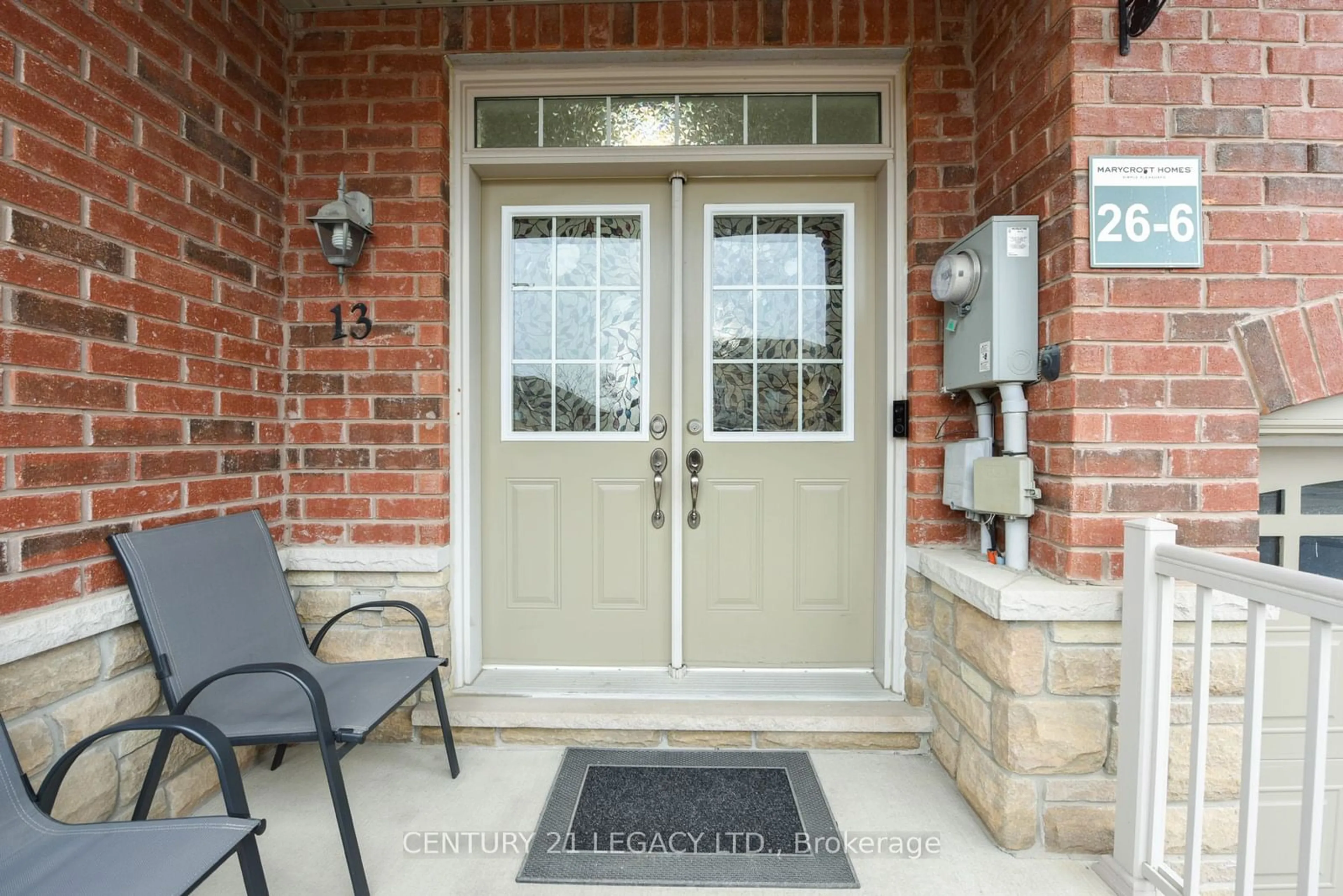 Indoor entryway for 13 Seedland Cres, Brampton Ontario L6R 0Z6