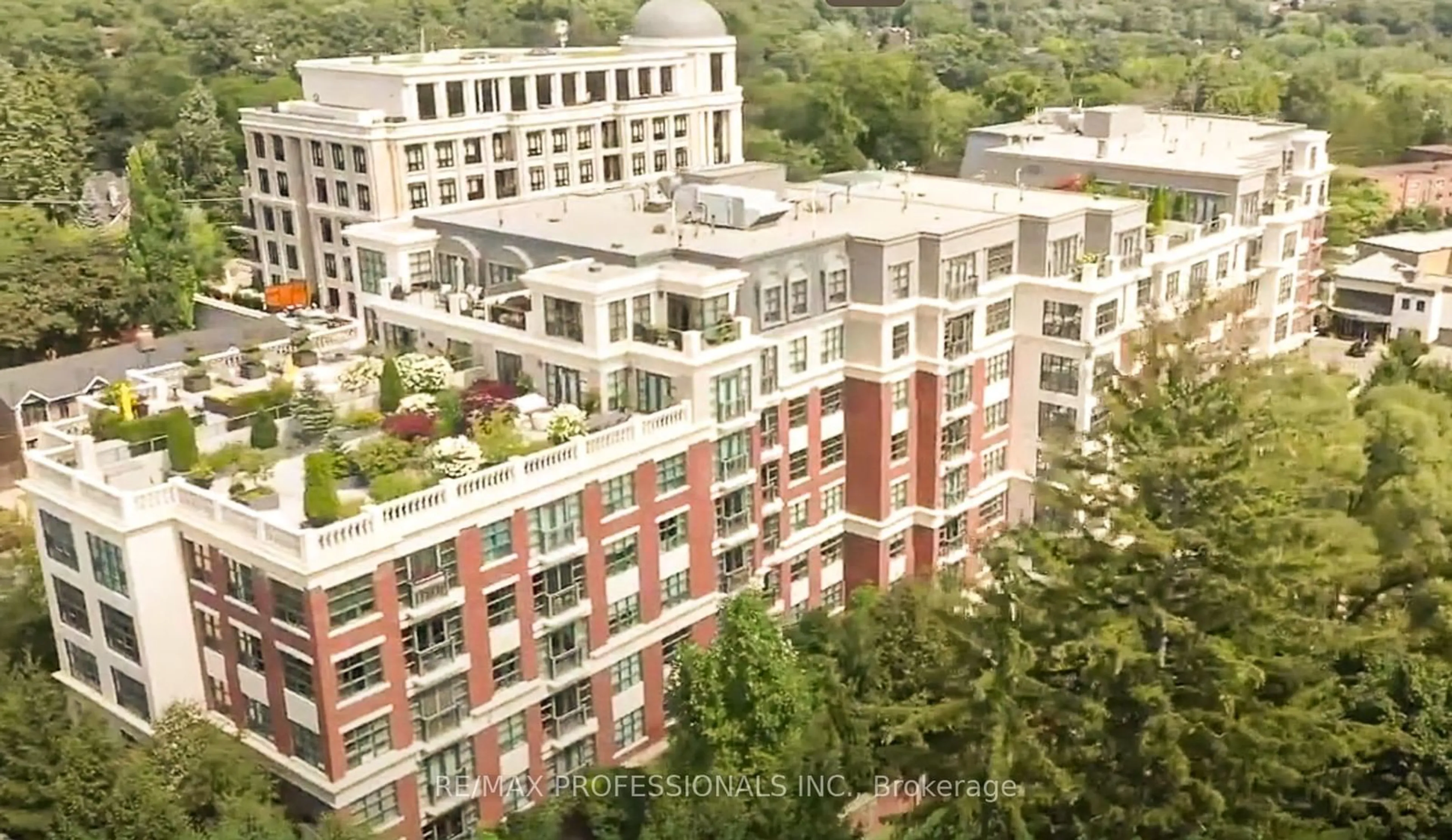 A pic from outside/outdoor area/front of a property/back of a property/a pic from drone, city buildings view from balcony for 2855 Bloor St #106, Toronto Ontario M8X 3A1