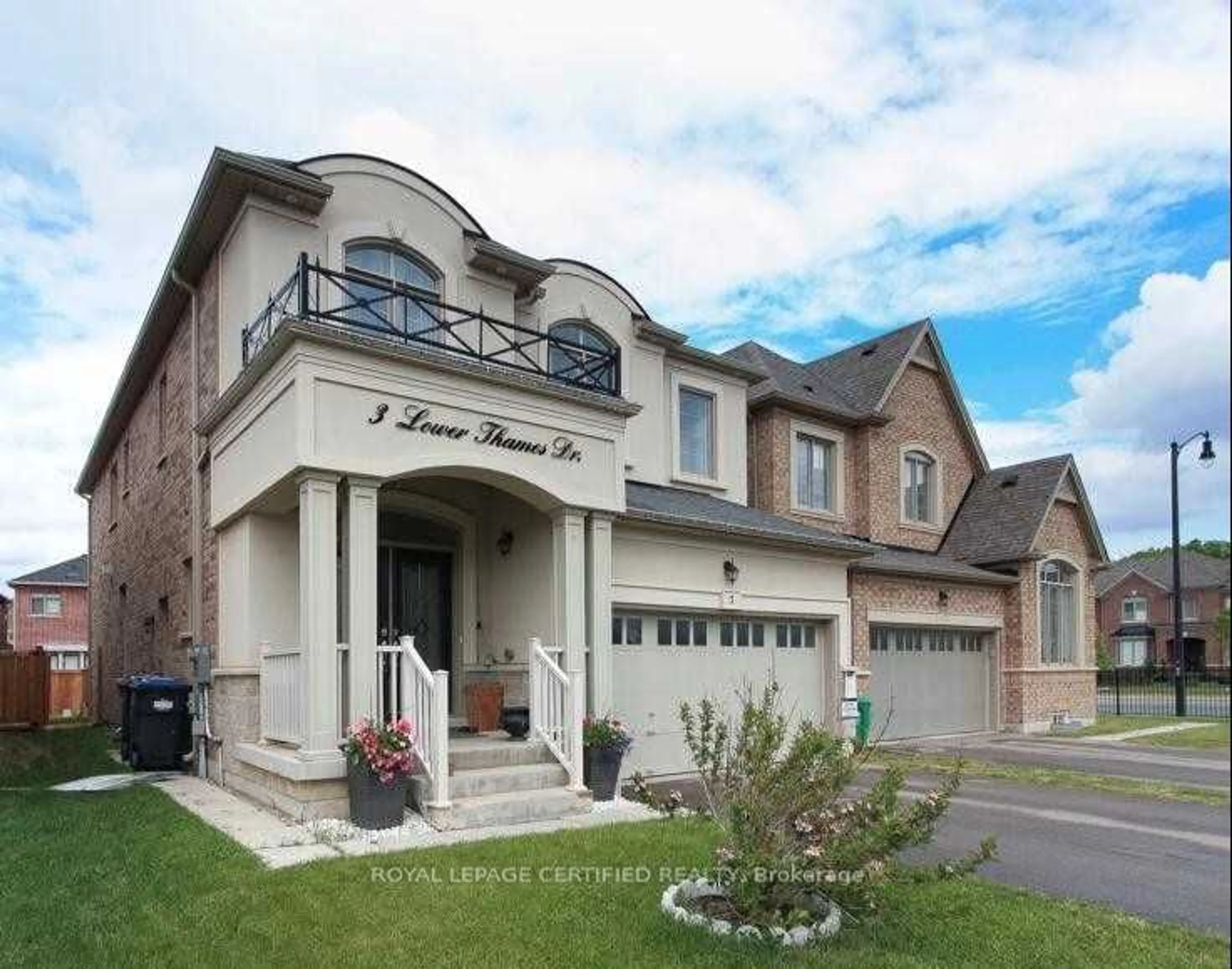 Home with brick exterior material, street for 3 Lower Thames Dr, Brampton Ontario L6Y 6C3