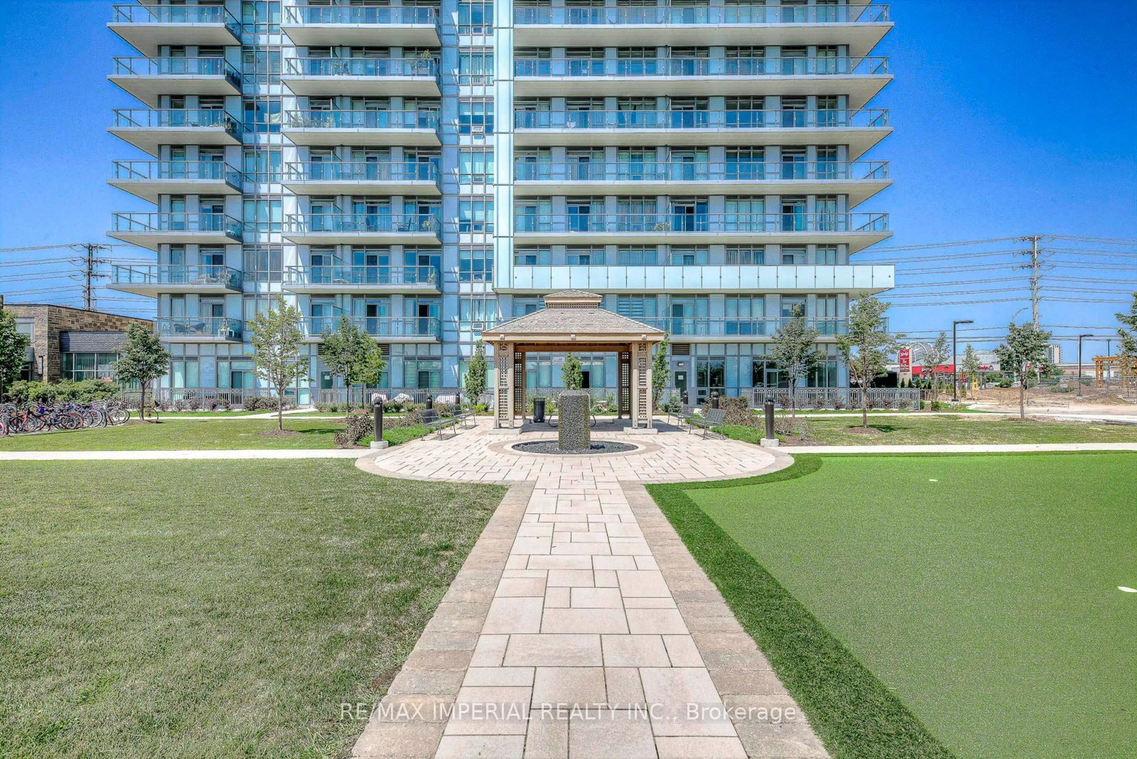 Patio, water/lake/river/ocean view for 4633 Glen Erin Dr #808, Mississauga Ontario L5M 0Y6