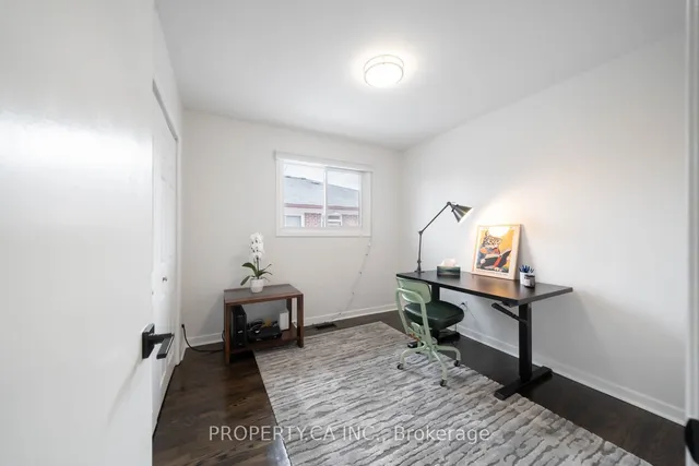 Additional property image - 1666 Coram Cres