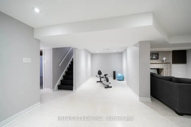 Additional property image - 1666 Coram Cres