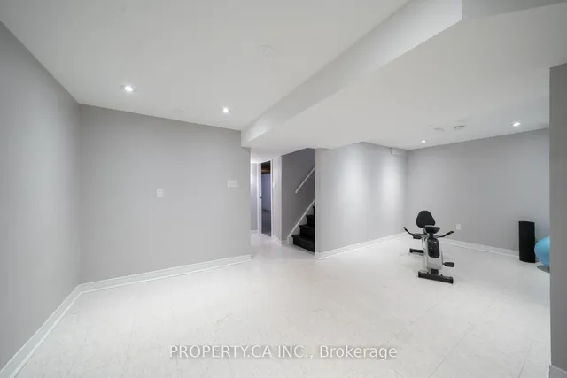 Additional property image - 1666 Coram Cres