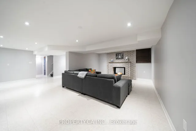 Additional property image - 1666 Coram Cres