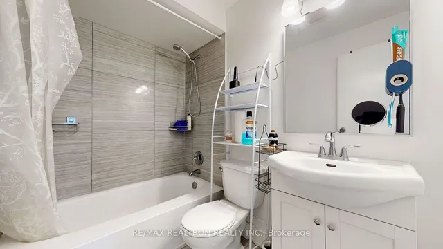 Additional property image - 1894 Kirkwall Cres Unit 20
