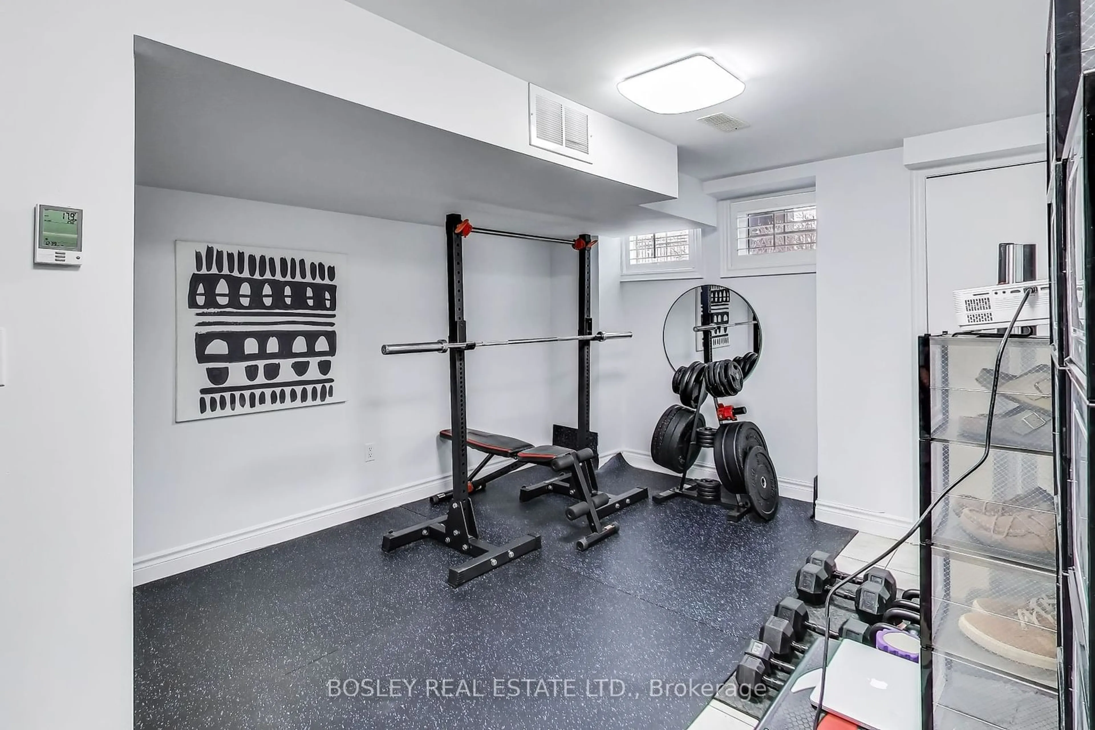 Gym or fitness room for 117B The Queensway #TH 94, Toronto Ontario M6S 5B7