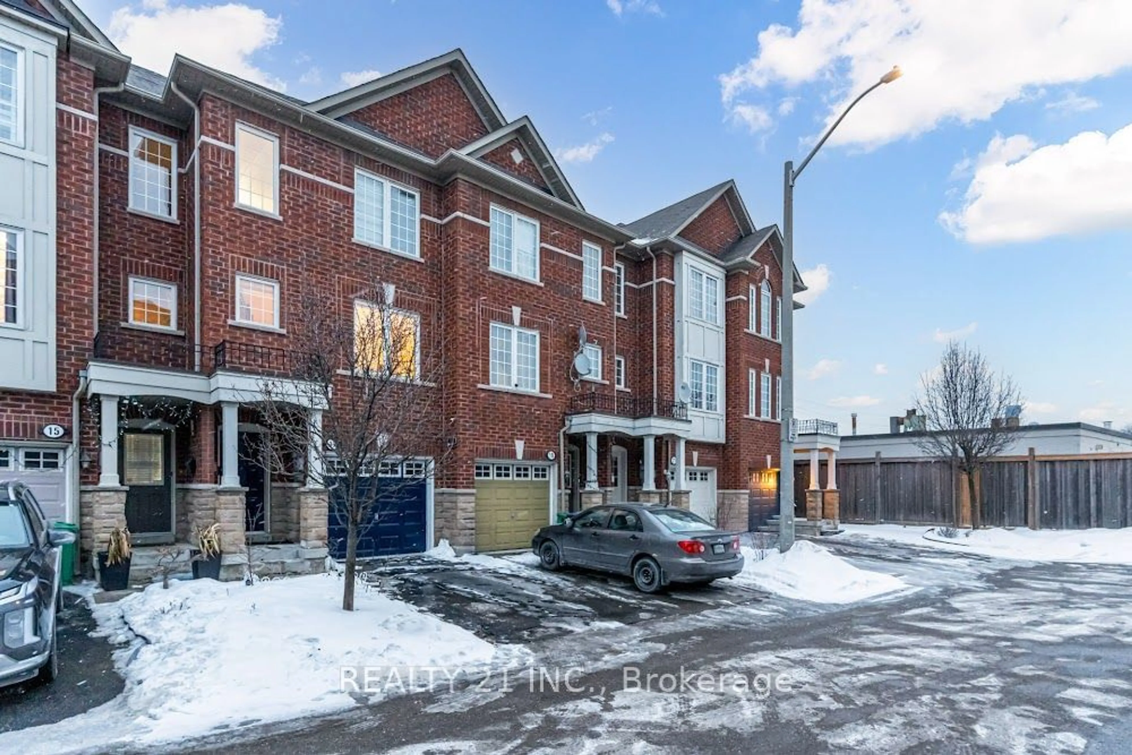 A pic from outside/outdoor area/front of a property/back of a property/a pic from drone, street for 17 Rock Haven Lane, Brampton Ontario L6X 0H2