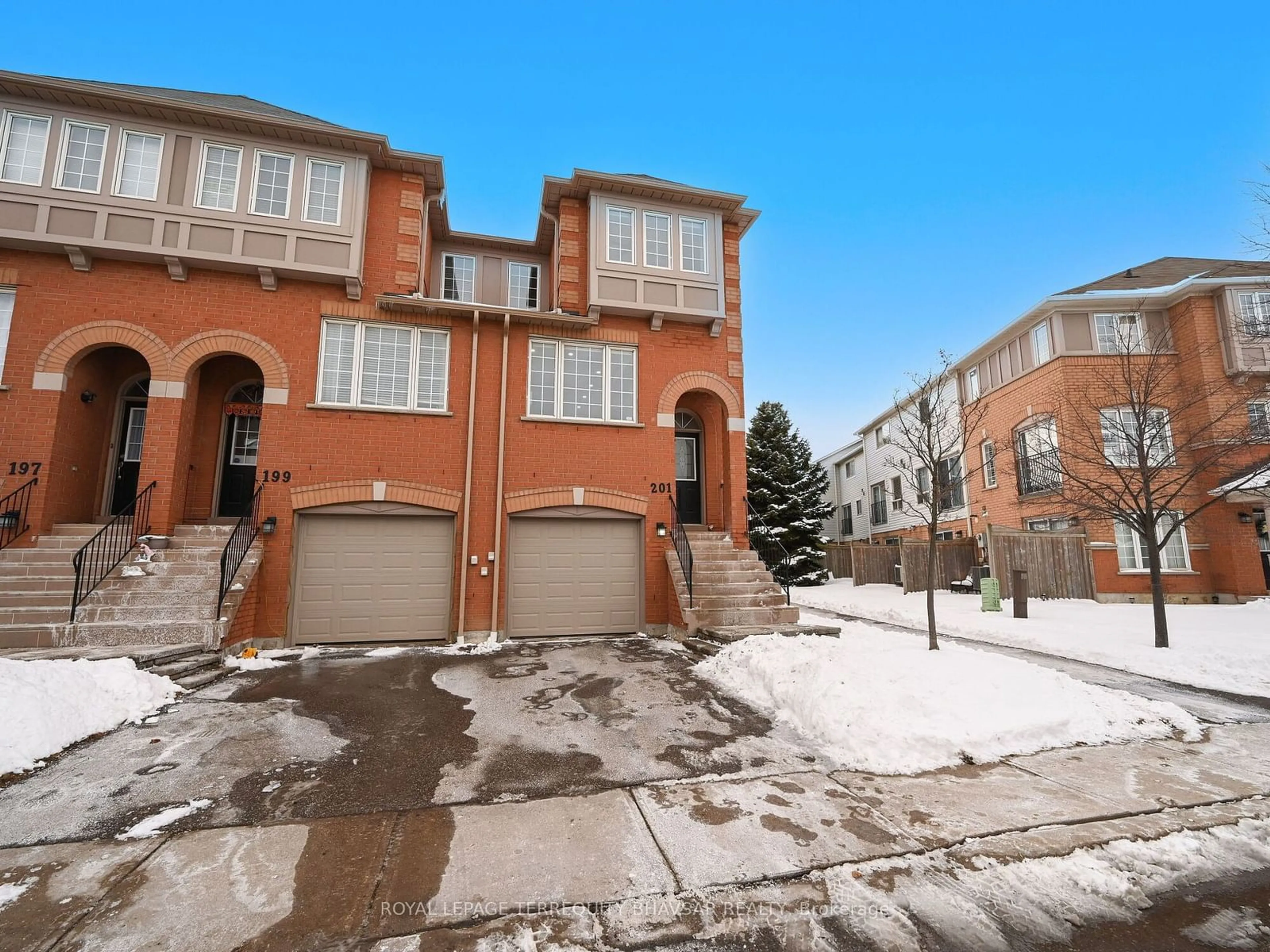 A pic from outside/outdoor area/front of a property/back of a property/a pic from drone, street for 5030 Heatherleigh Ave #201, Mississauga Ontario L5V 2G7