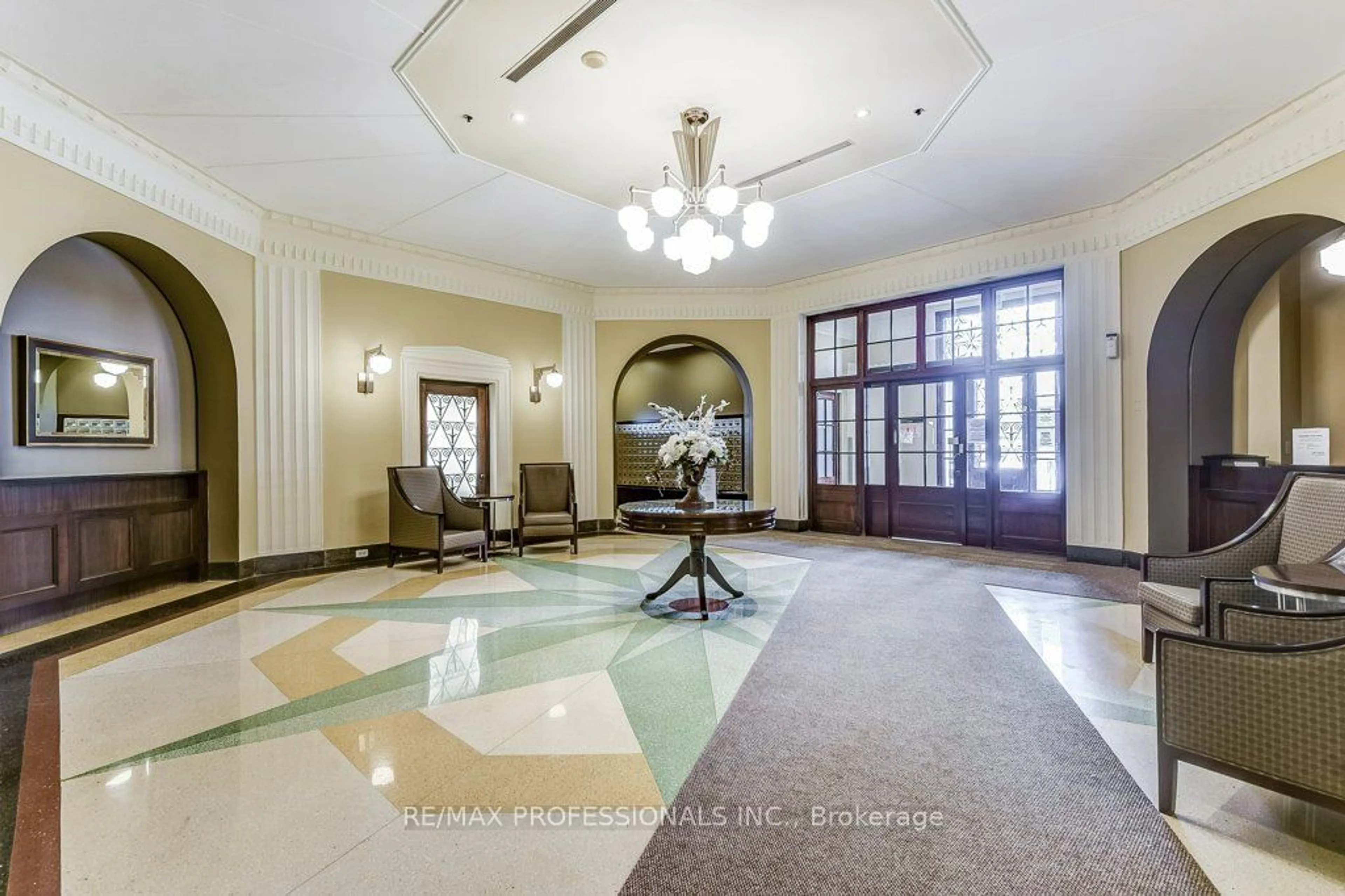 Lobby for 70 High Park Ave #1701, Toronto Ontario M6P 1A1