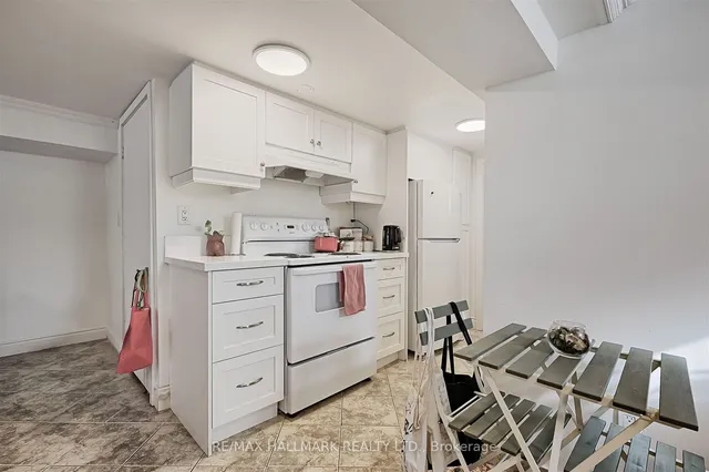 Additional property image - 471 Gilbert Ave