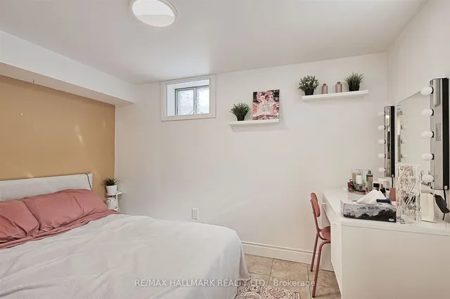 Additional property image - 471 Gilbert Ave