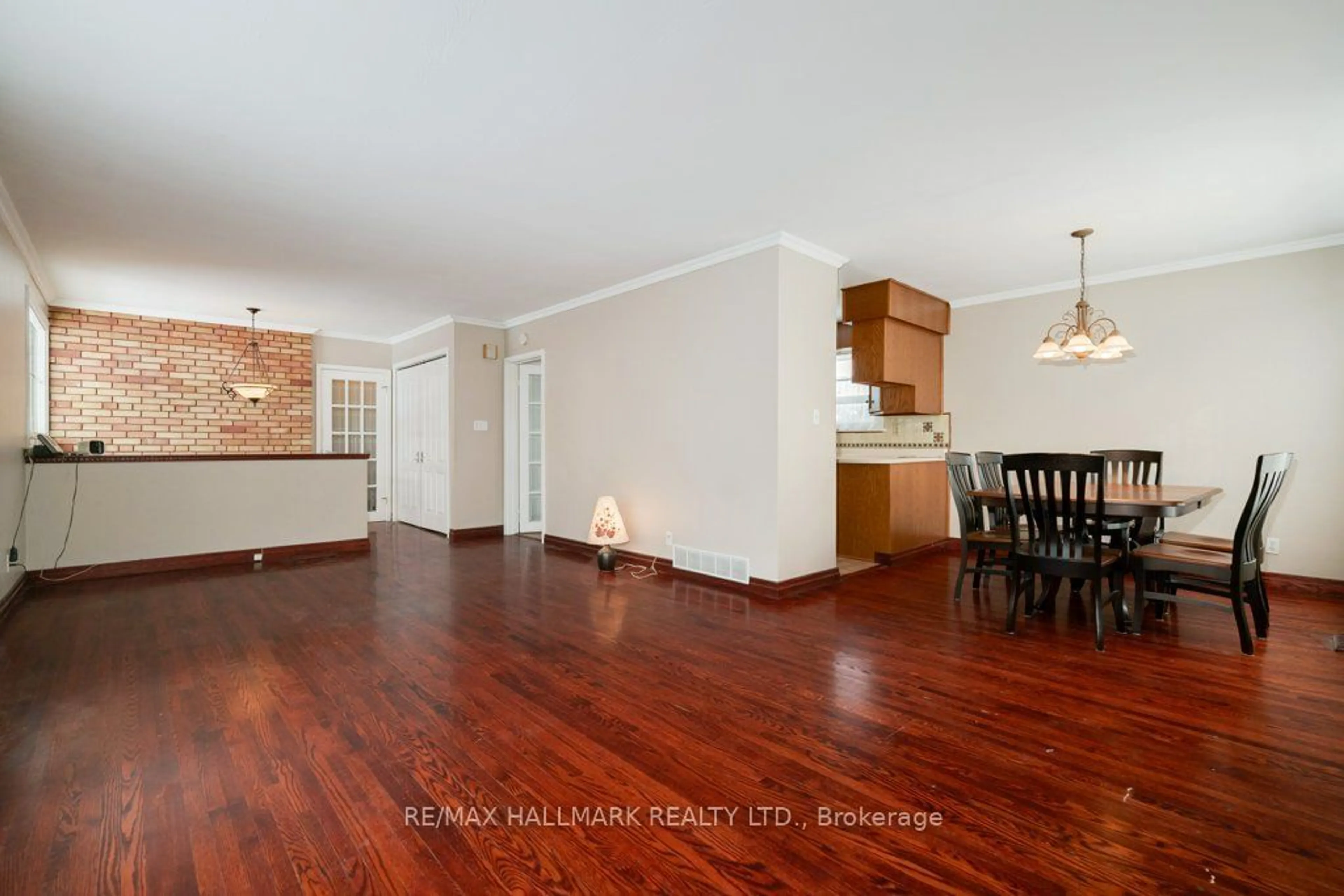 Dining room, wood/laminate floor for 1 Marblehead Rd, Toronto Ontario M9R 3B1