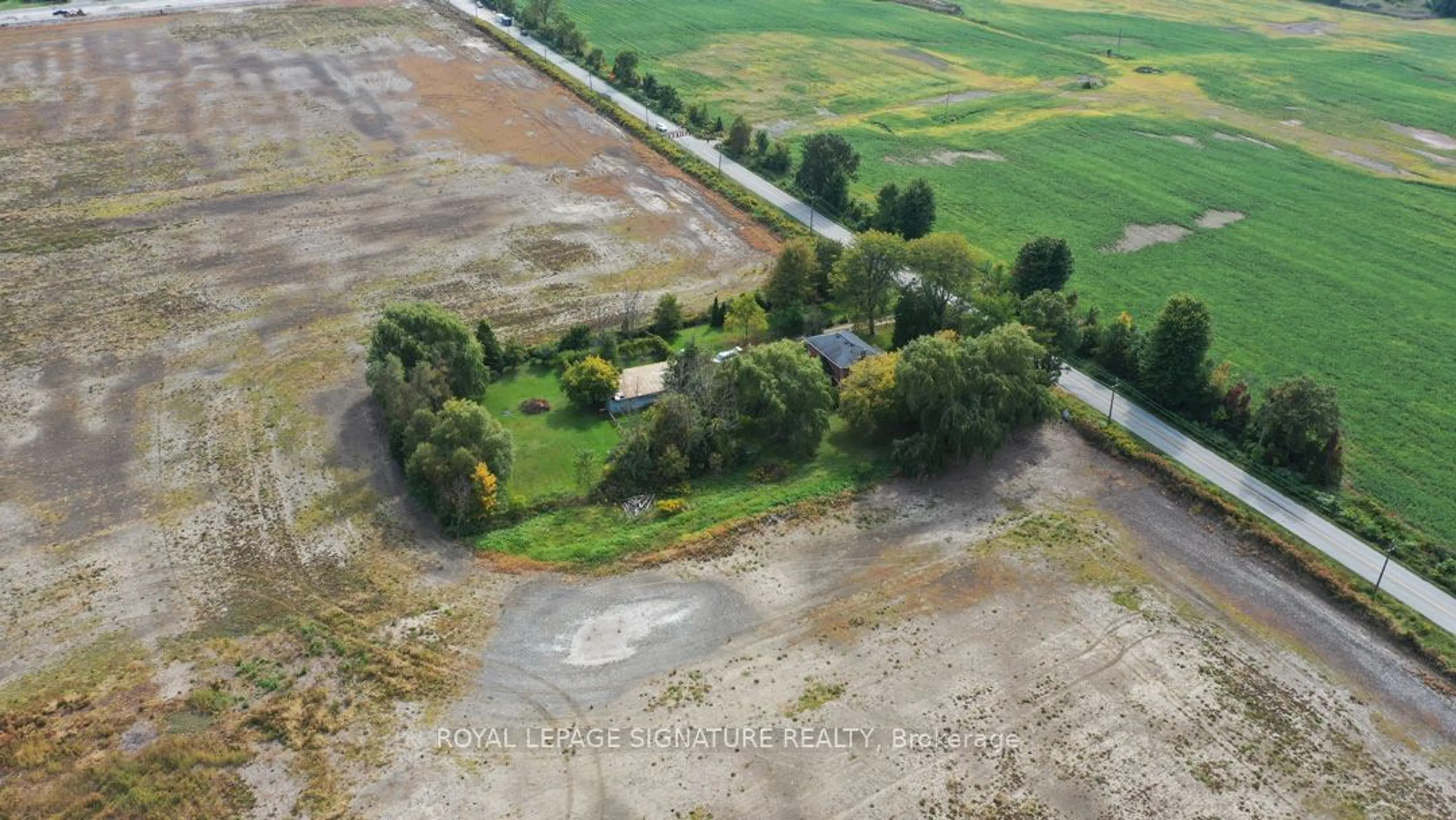 A pic from outside/outdoor area/front of a property/back of a property/a pic from drone, building for 6115 Eighth Line, Milton Ontario L9E 1A4