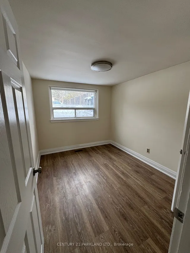 Additional image 4 of 42 Symons St