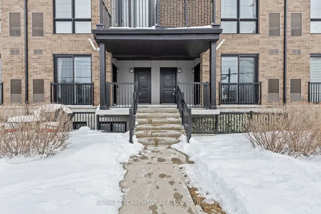 Additional property image - 1200 Main St Unit 102
