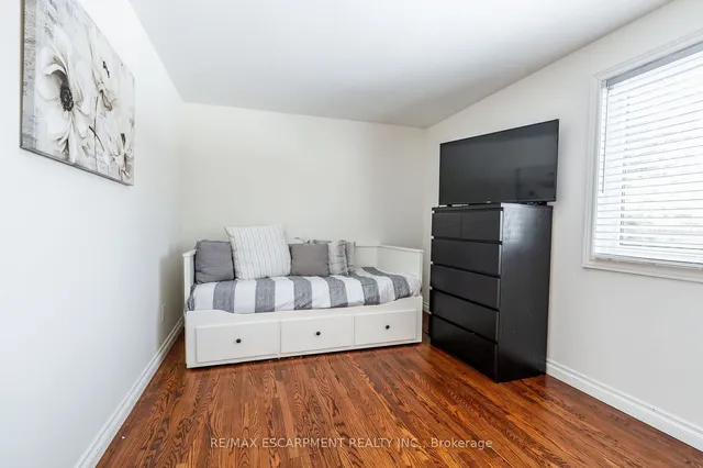 Additional property image - 5286 Woodhaven Dr