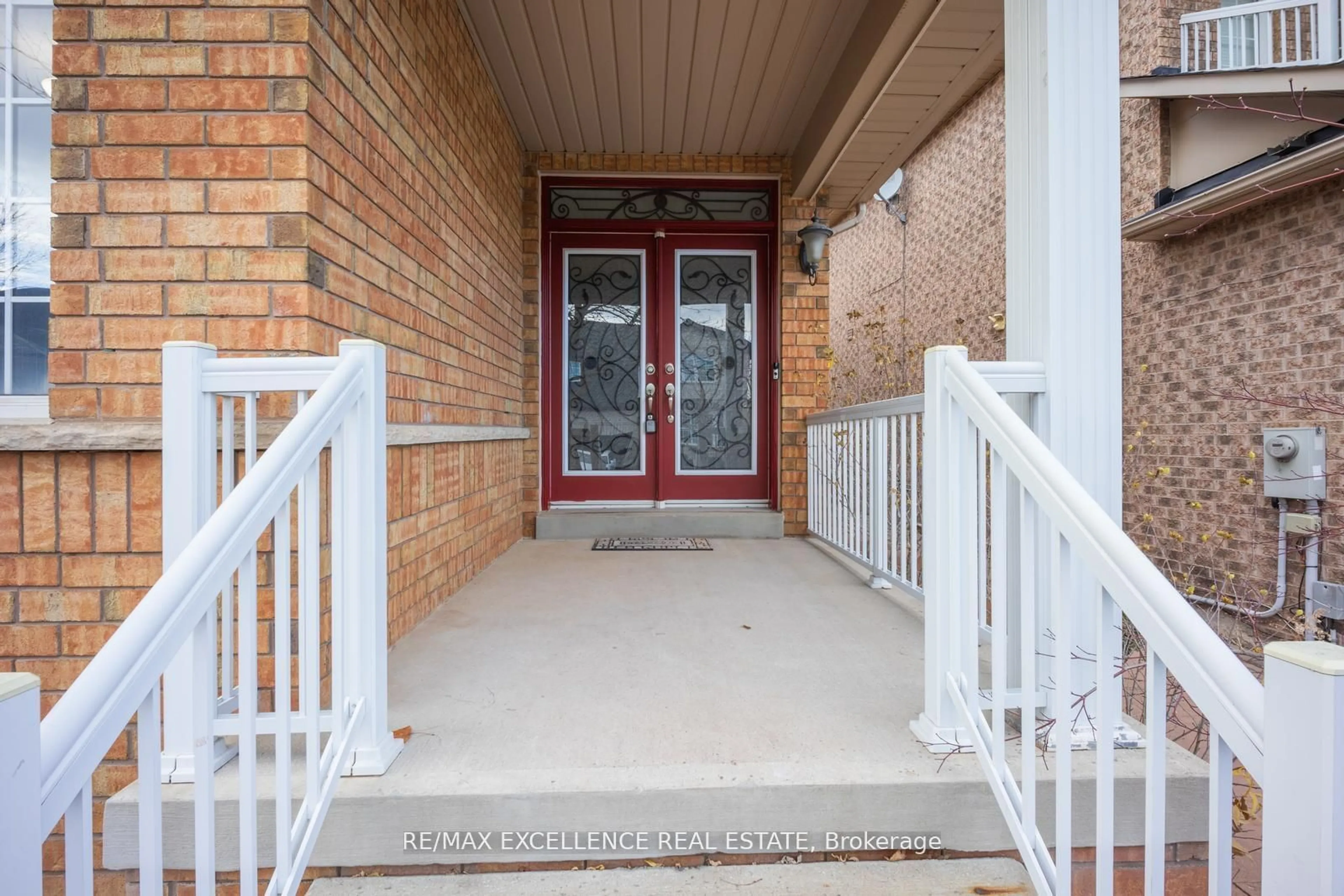 Indoor entryway for 6 Nina Pl, Brampton Ontario L7A 2E4