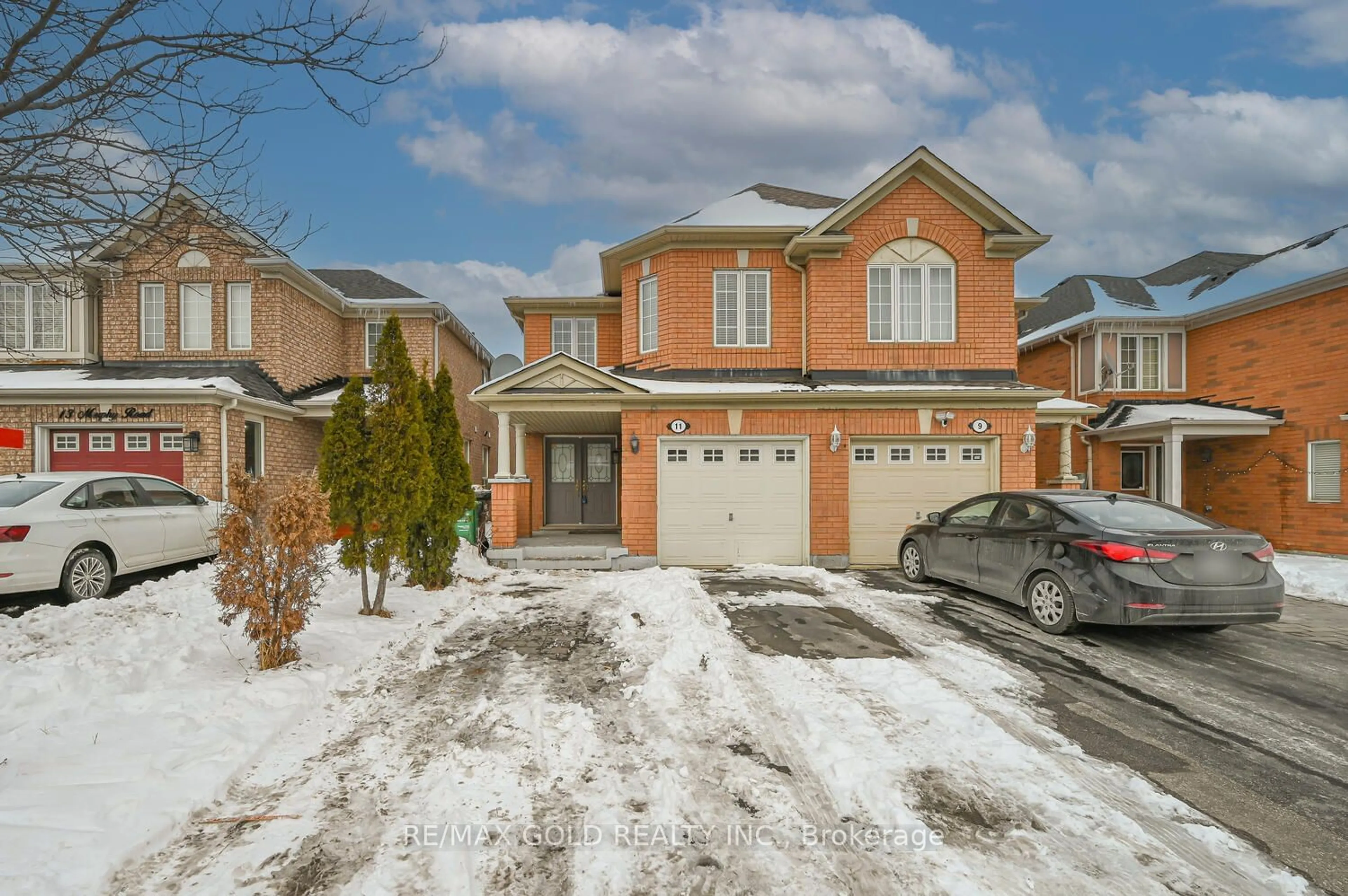 Home with brick exterior material, street for 11 Murphy Rd, Brampton Ontario L6S 0B1