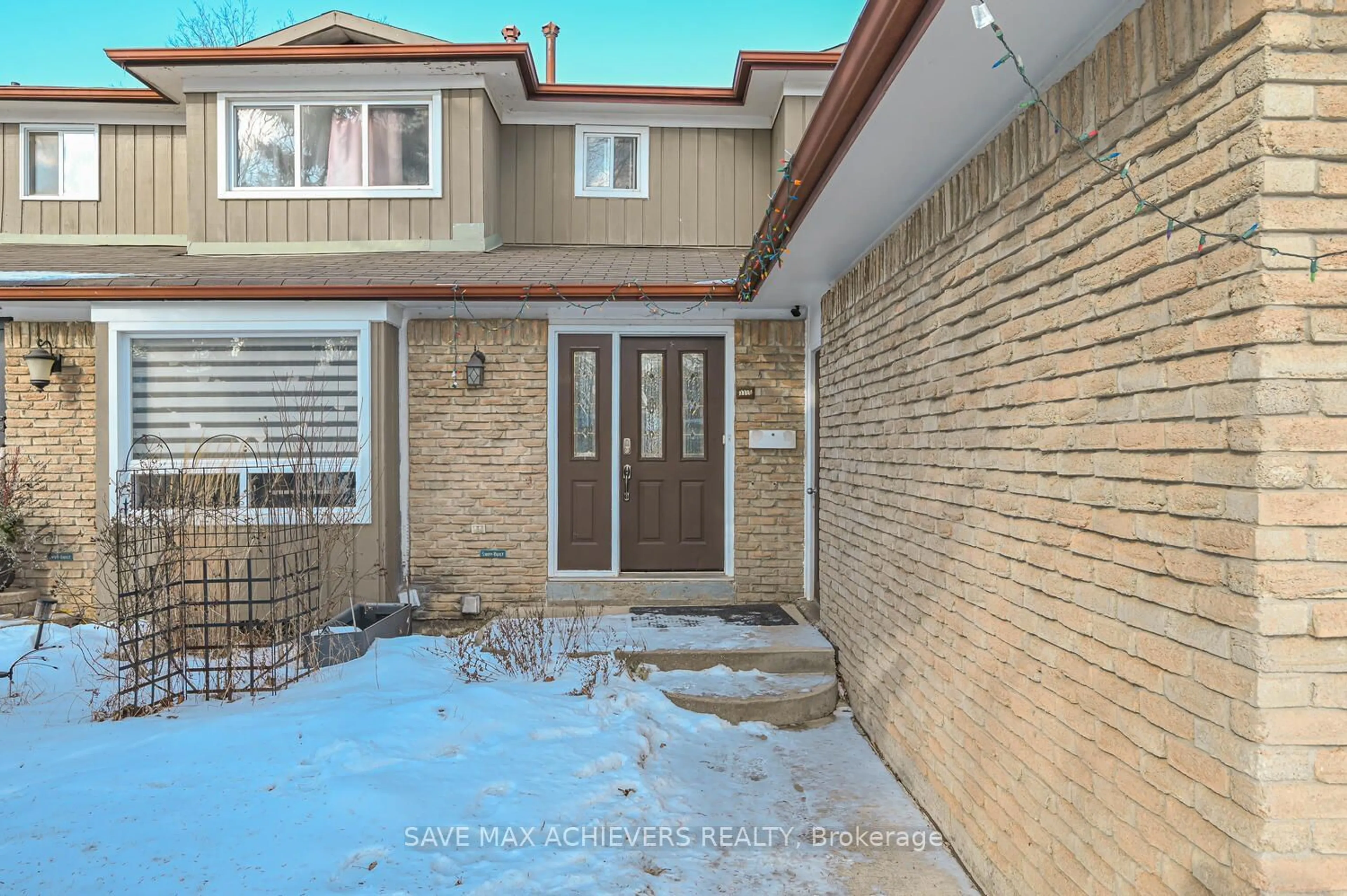 Unknown for 3315 Martins Pine Cres, Mississauga Ontario L5L 1G3