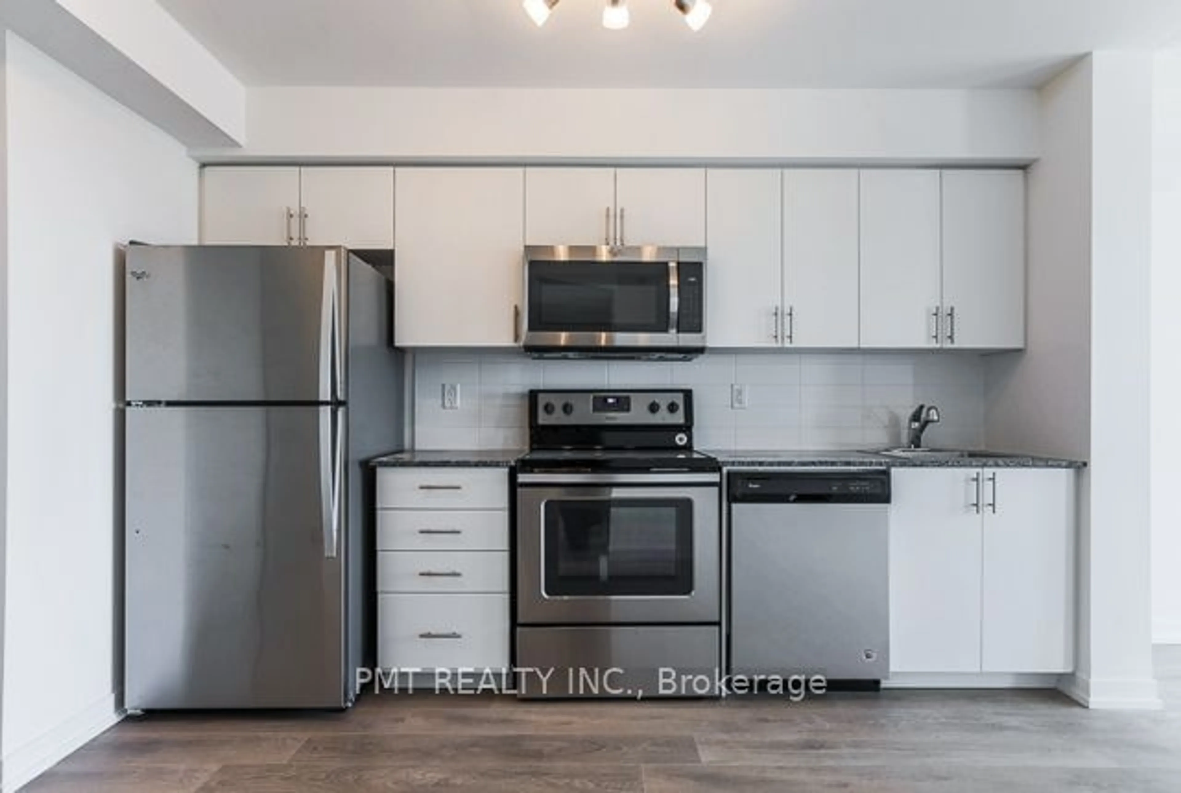 Standard kitchen, unknown for 1420 Dupont St #1609, Toronto Ontario M6H 0C2