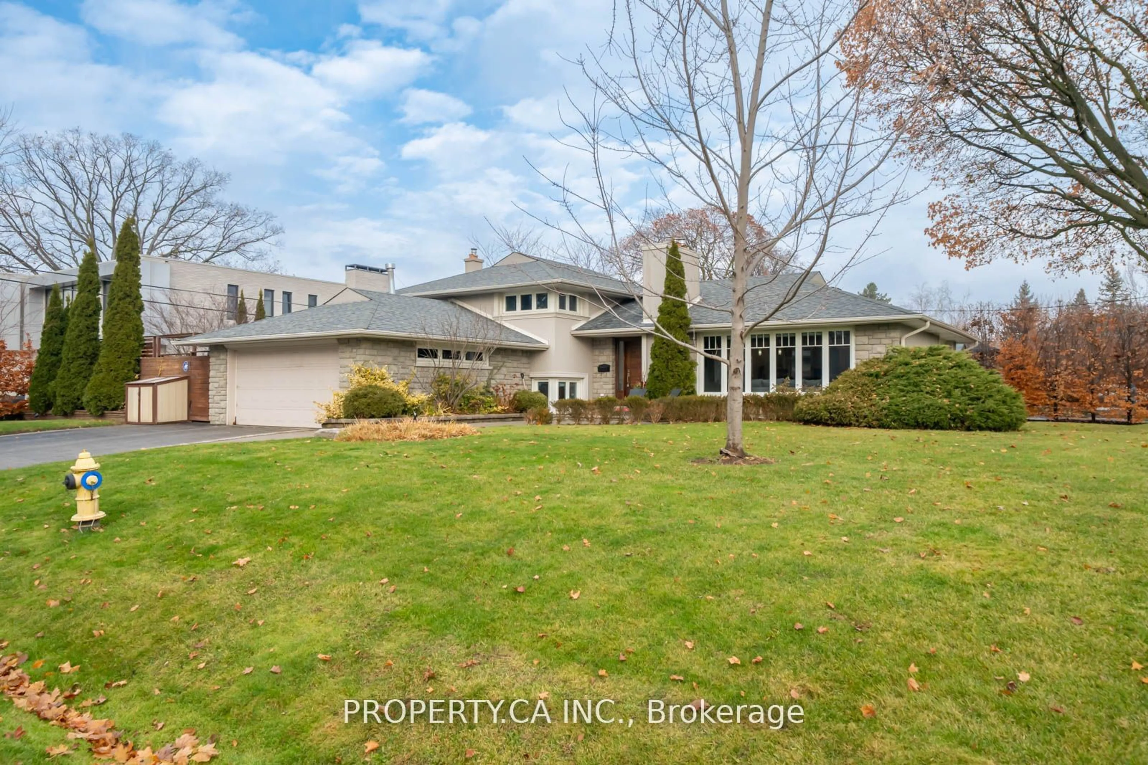 A pic from outside/outdoor area/front of a property/back of a property/a pic from drone, water/lake/river/ocean view for 1 Orkney Cres, Toronto Ontario M9A 2T4