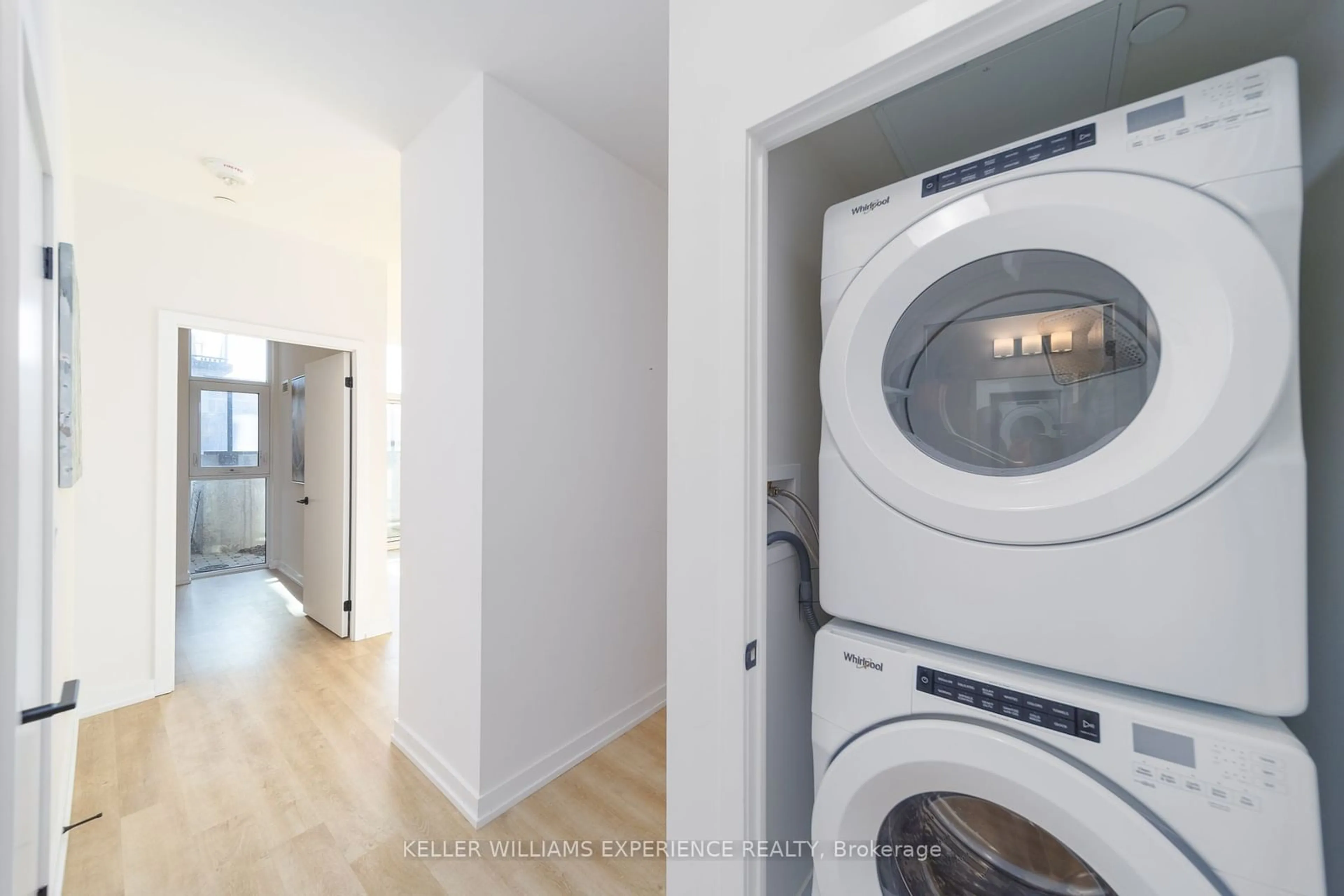 Laundry room for 2300 St Clair Ave #118, Toronto Ontario M6N 0B3