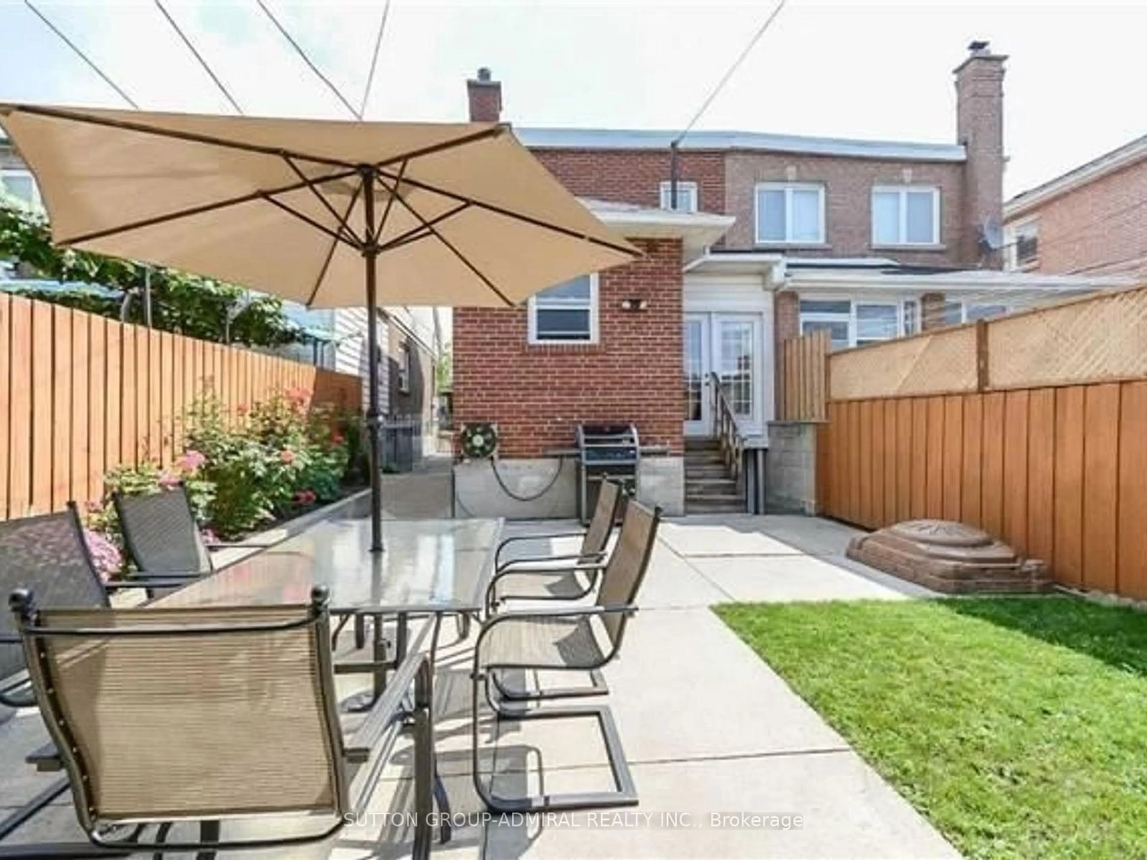 Patio, street for 294 Boon Ave, Toronto Ontario M6E 4A3